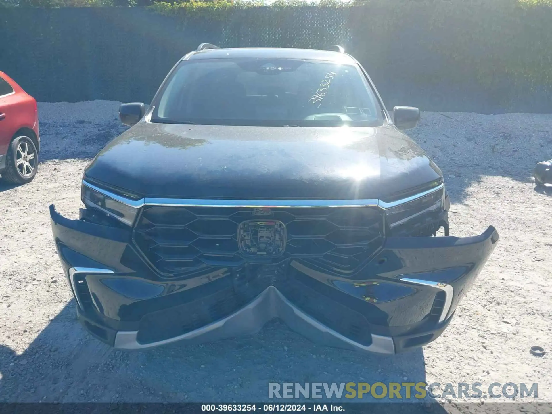 12 Photograph of a damaged car 5FNYG1H85RB026901 HONDA PILOT 2024