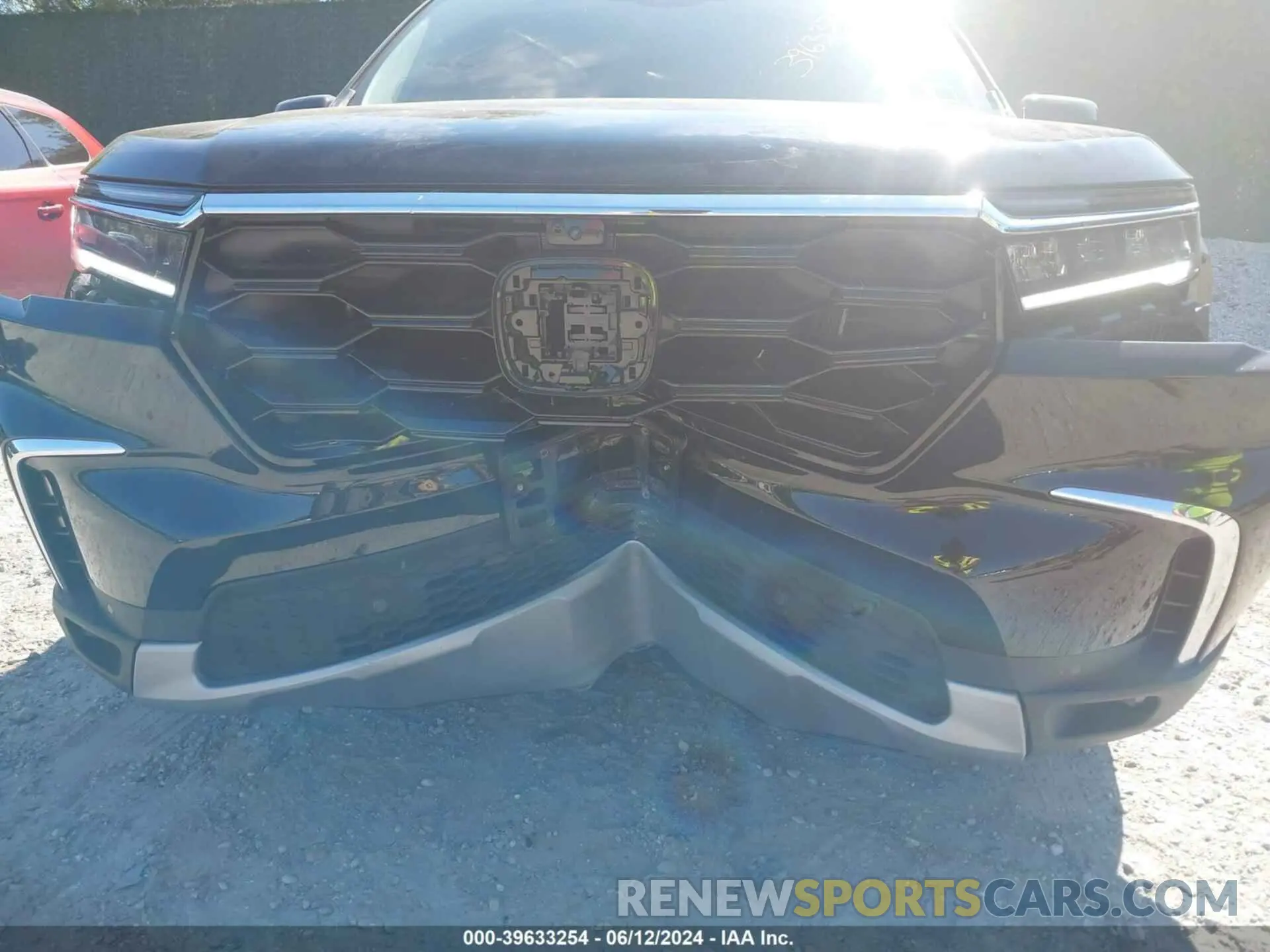 6 Photograph of a damaged car 5FNYG1H85RB026901 HONDA PILOT 2024