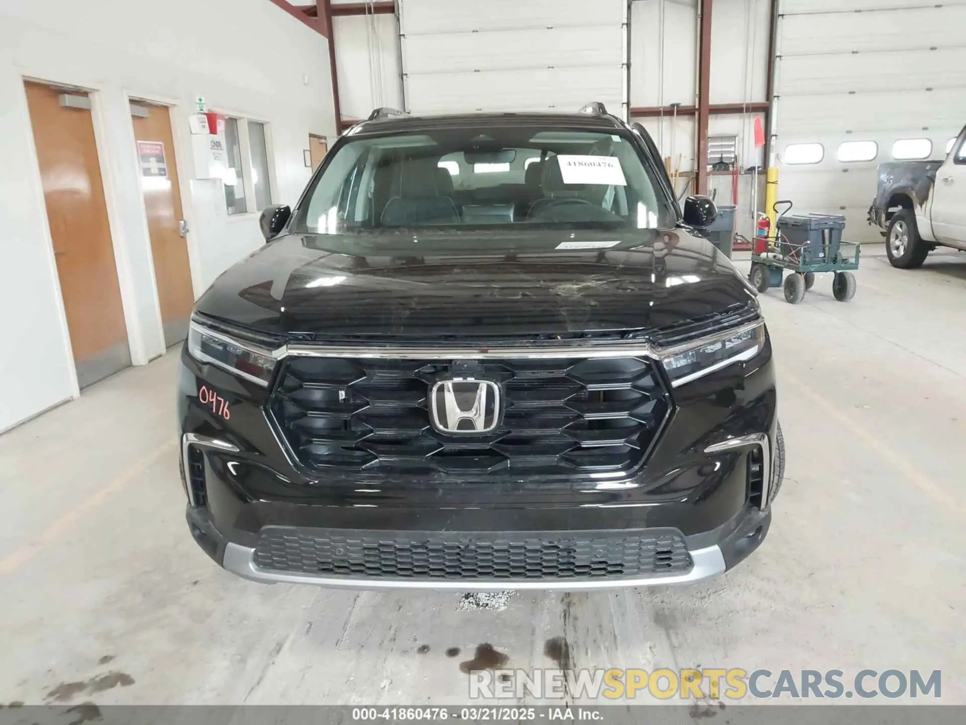 12 Photograph of a damaged car 5FNYG1H87RB034885 HONDA PILOT 2024