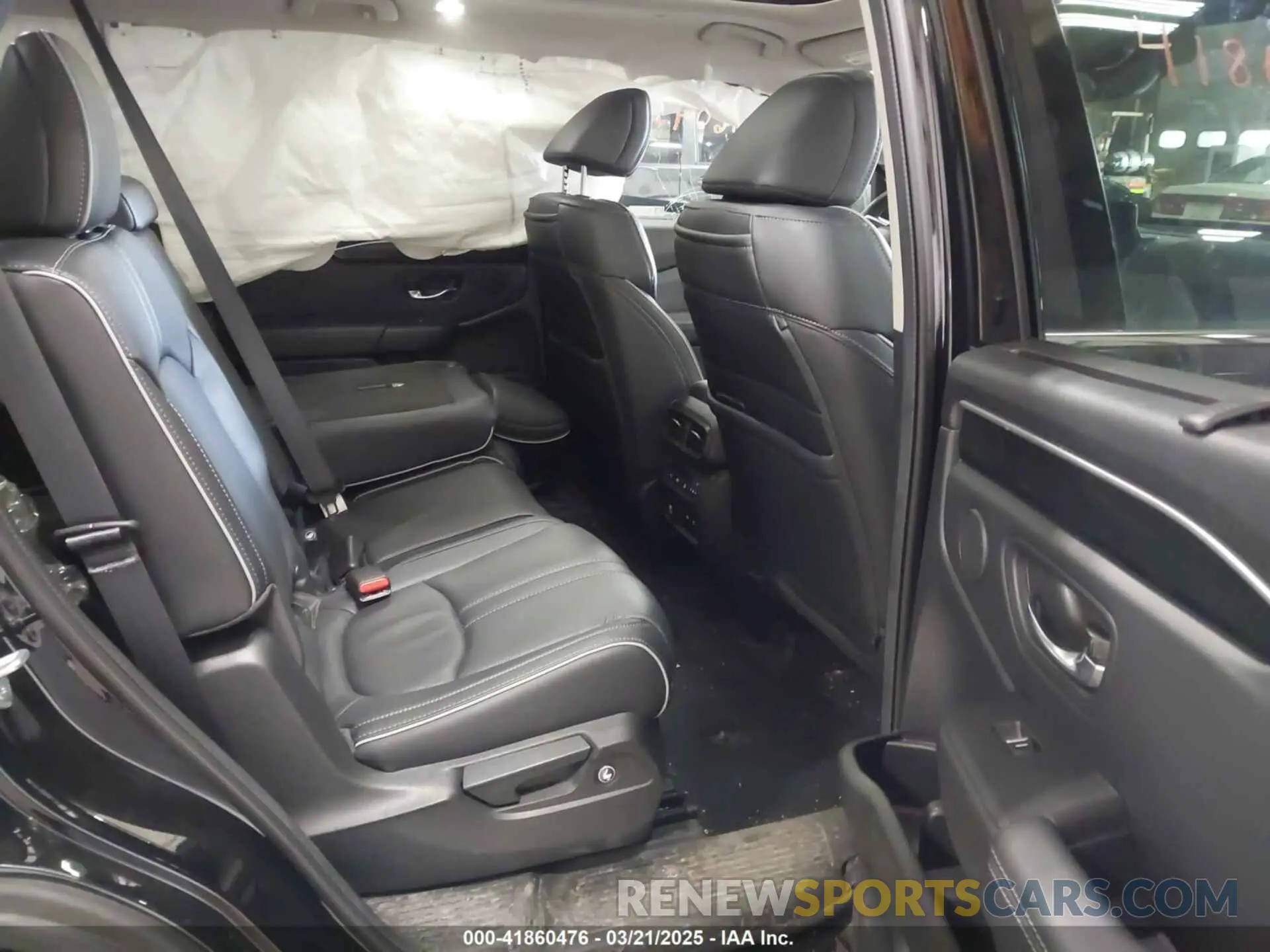 8 Photograph of a damaged car 5FNYG1H87RB034885 HONDA PILOT 2024