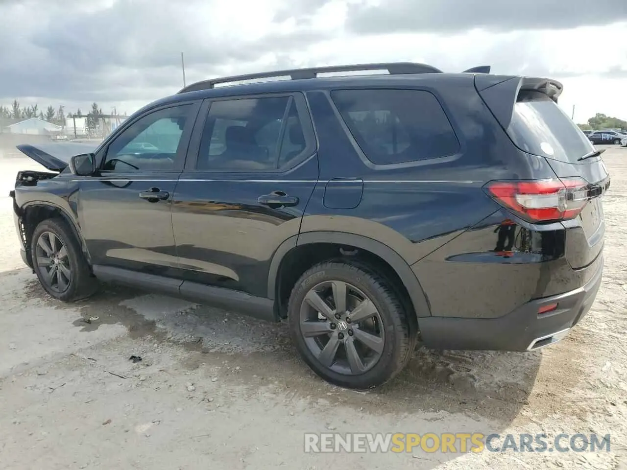 2 Photograph of a damaged car 5FNYG2H39RB011702 HONDA PILOT 2024