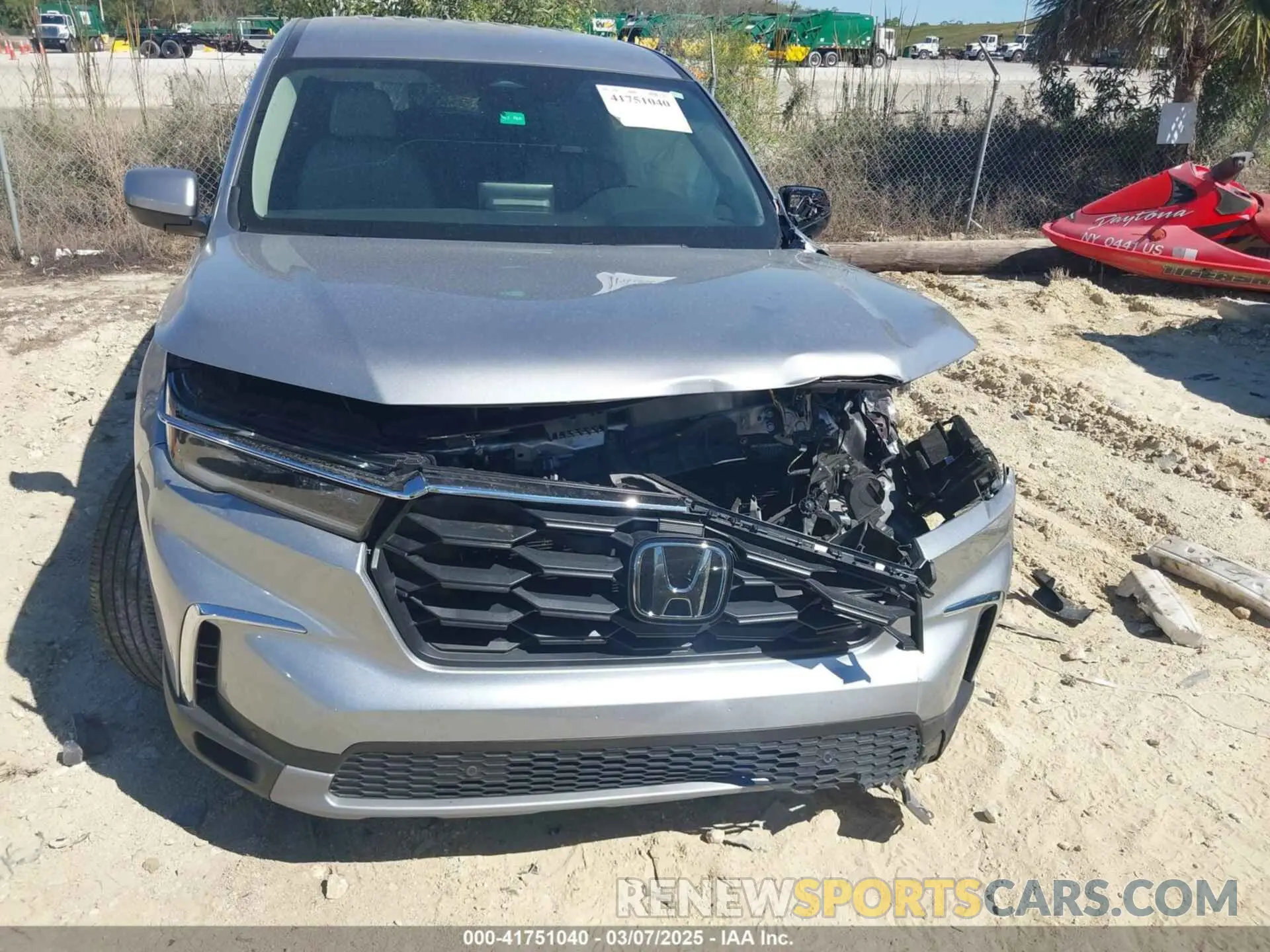 6 Photograph of a damaged car 5FNYG2H46RB009981 HONDA PILOT 2024