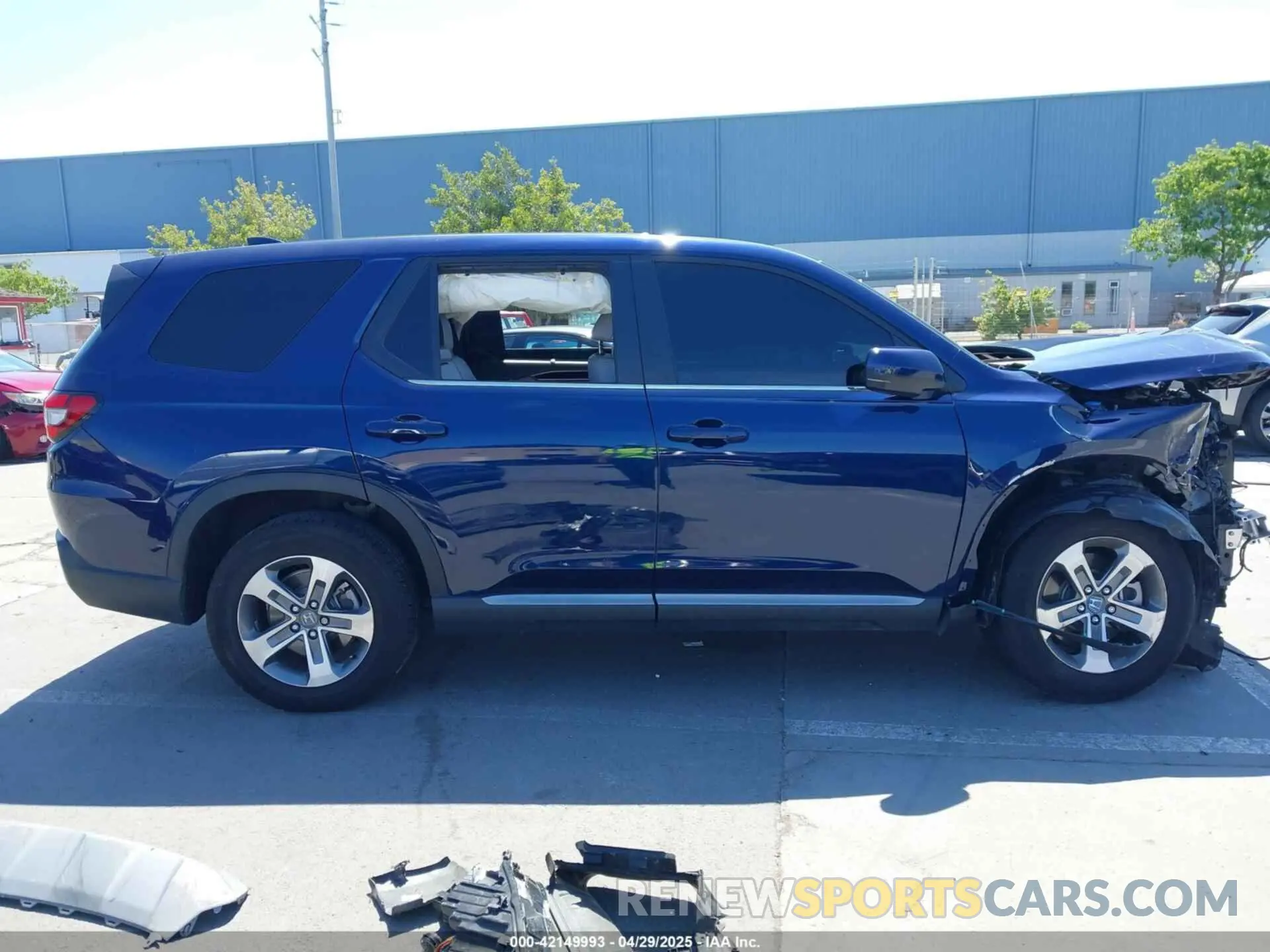 13 Photograph of a damaged car 5FNYG2H4XRB005707 HONDA PILOT 2024