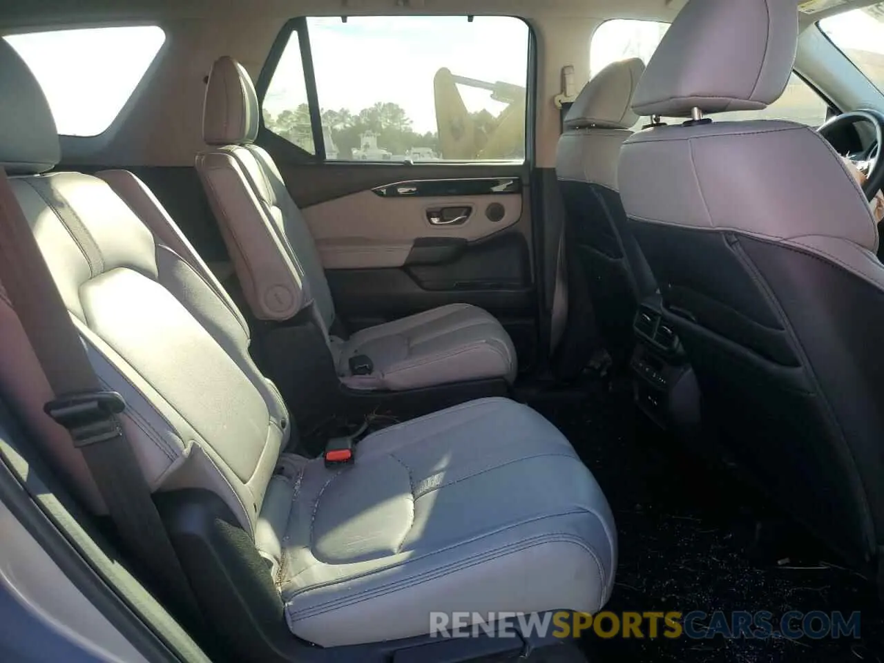 10 Photograph of a damaged car 5FNYG2H57RB006127 HONDA PILOT 2024