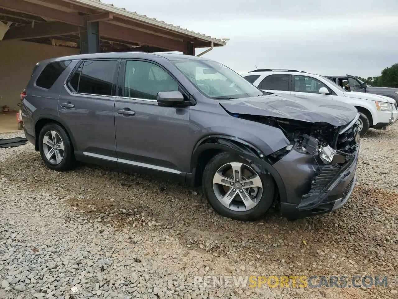 4 Photograph of a damaged car 5FNYG2H57RB016317 HONDA PILOT 2024