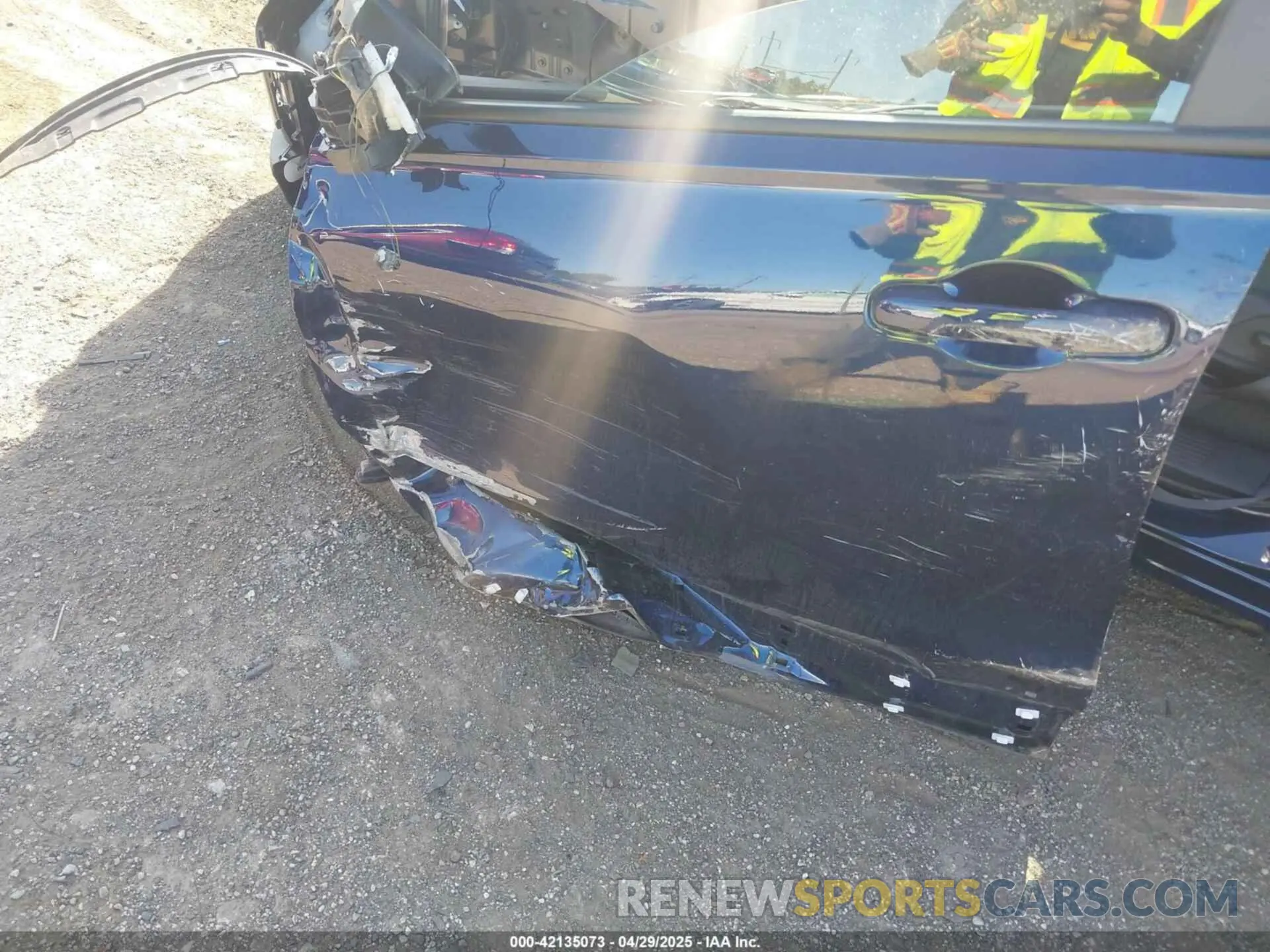 19 Photograph of a damaged car 5FNYG1H30SB100980 HONDA PILOT 2025