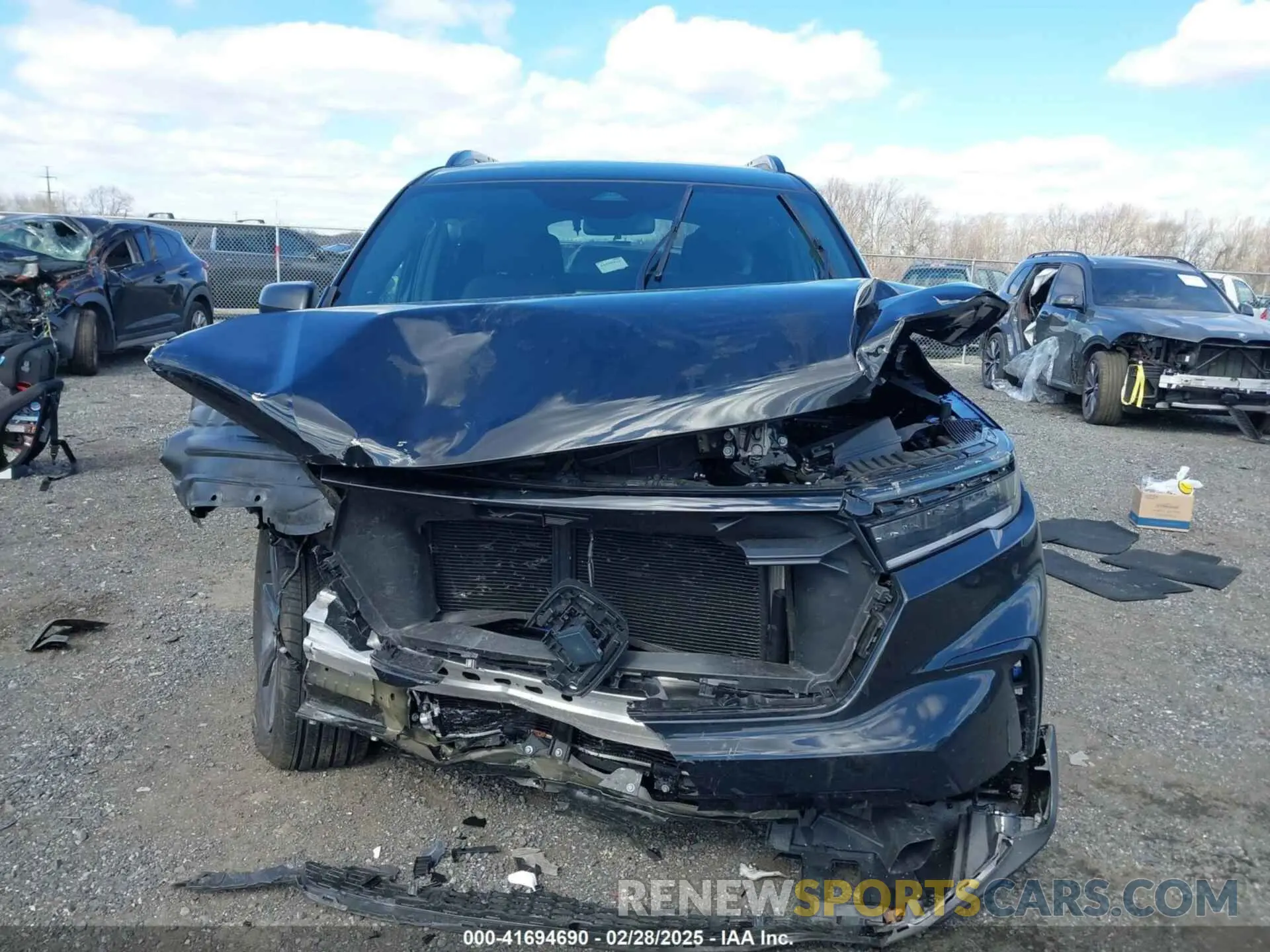 12 Photograph of a damaged car 5FNYG1H38SB030483 HONDA PILOT 2025