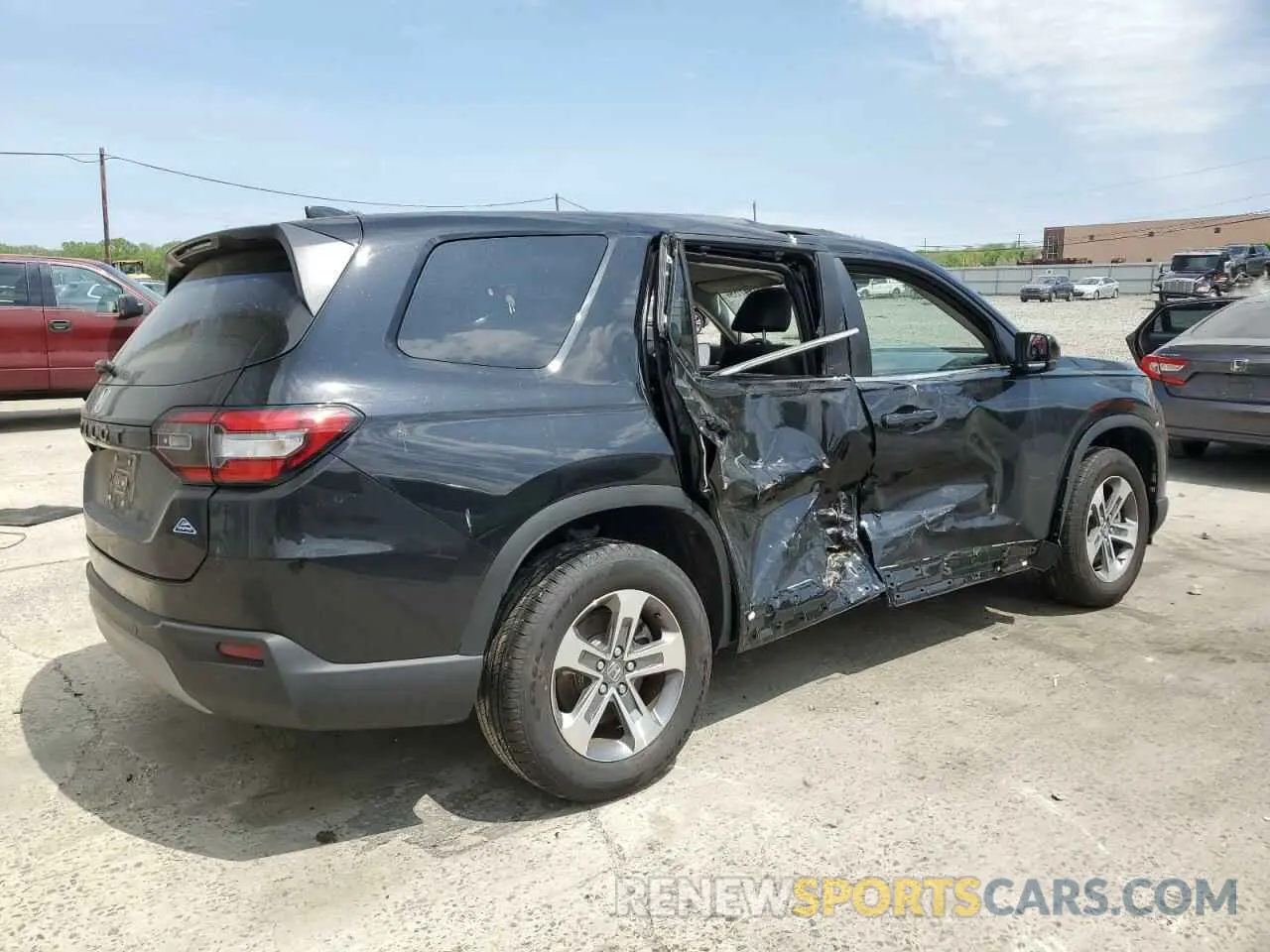 3 Photograph of a damaged car 5FNYG1H43SB037463 HONDA PILOT 2025