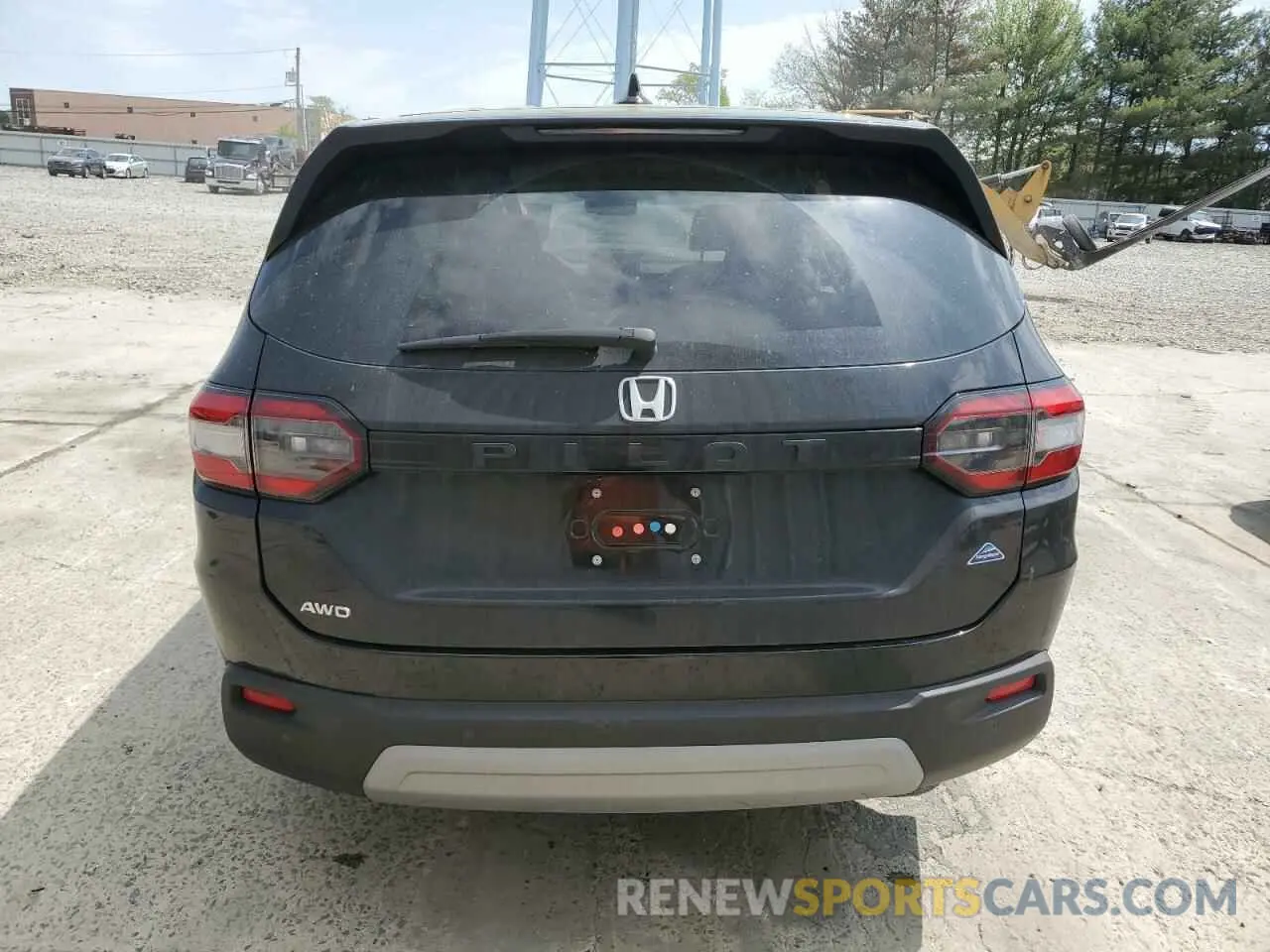 6 Photograph of a damaged car 5FNYG1H43SB037463 HONDA PILOT 2025