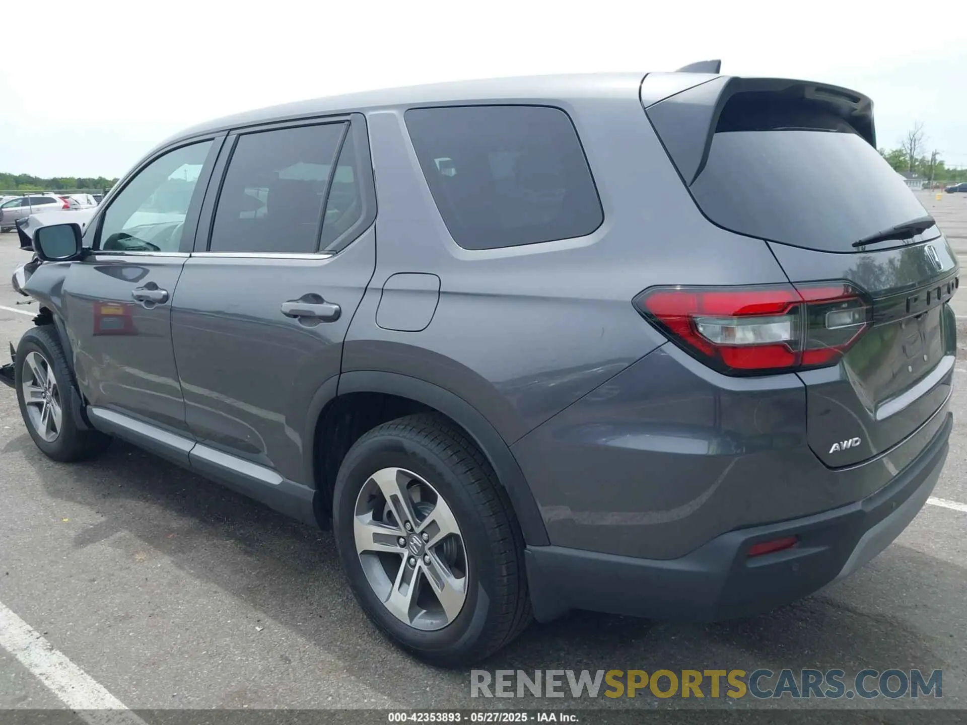 3 Photograph of a damaged car 5FNYG1H43SB105597 HONDA PILOT 2025
