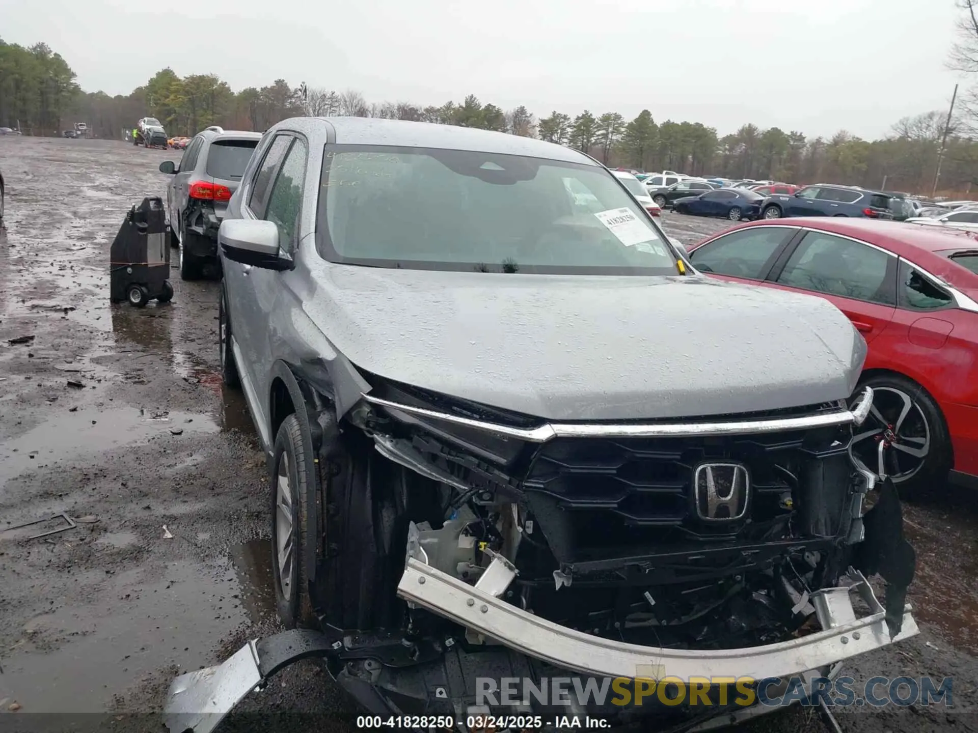 6 Photograph of a damaged car 5FNYG1H46SB065225 HONDA PILOT 2025