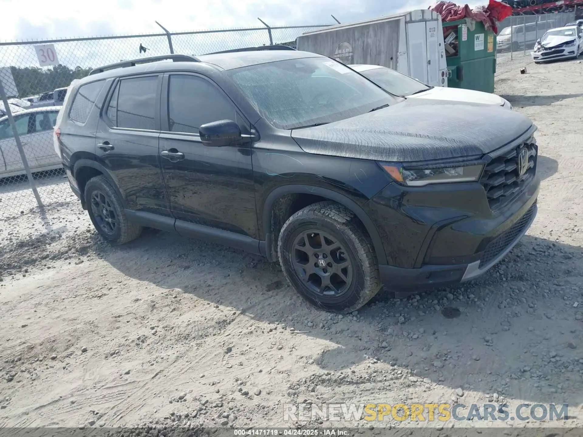 1 Photograph of a damaged car 5FNYG1H61SB026477 HONDA PILOT 2025