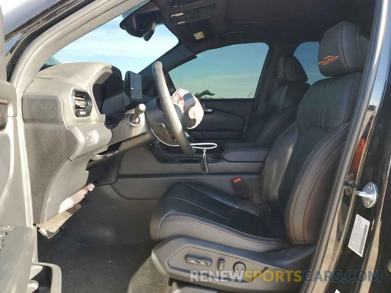 7 Photograph of a damaged car 5FNYG1H63SB087572 HONDA PILOT 2025