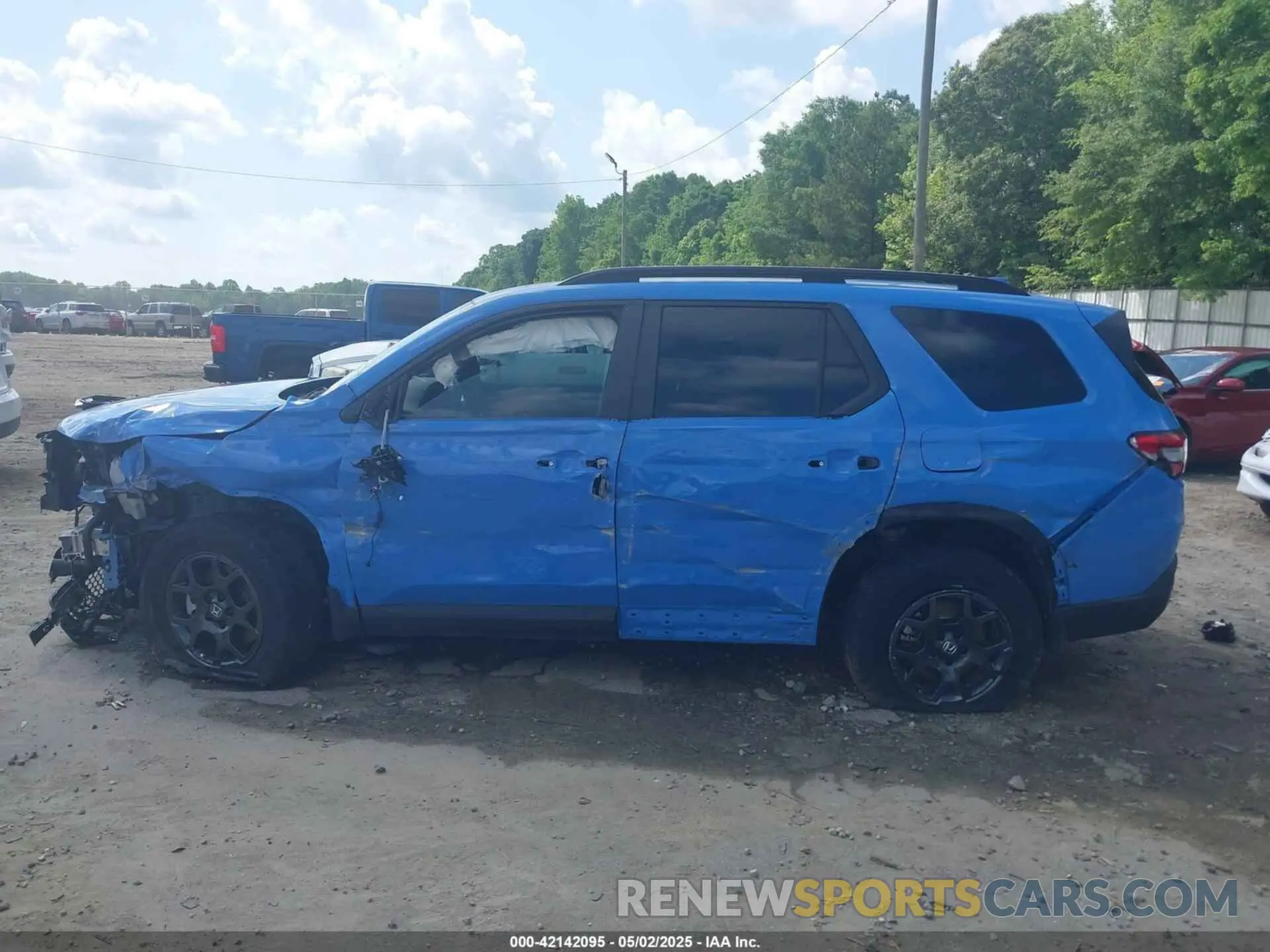 14 Photograph of a damaged car 5FNYG1H65SB025896 HONDA PILOT 2025
