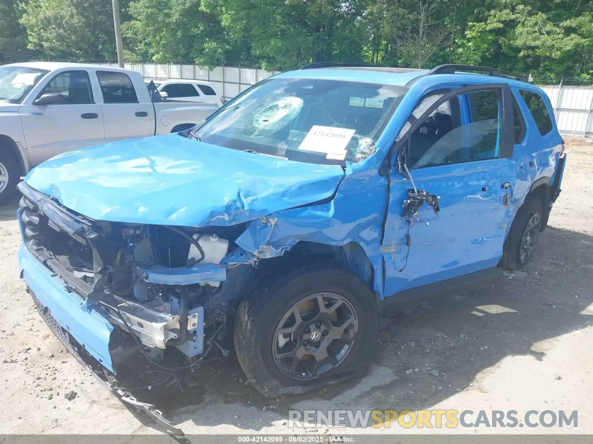 6 Photograph of a damaged car 5FNYG1H65SB025896 HONDA PILOT 2025