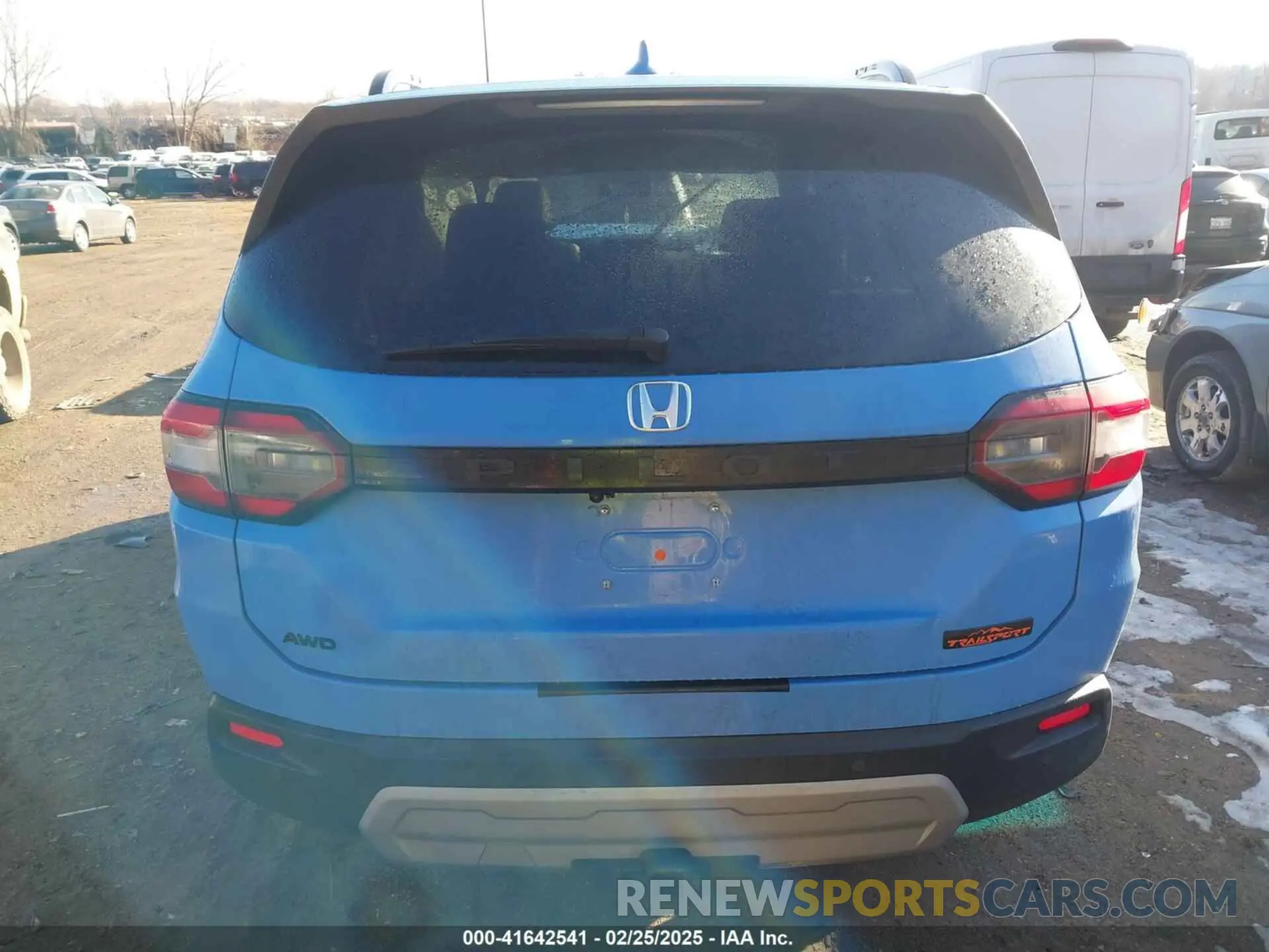 16 Photograph of a damaged car 5FNYG1H65SB035084 HONDA PILOT 2025