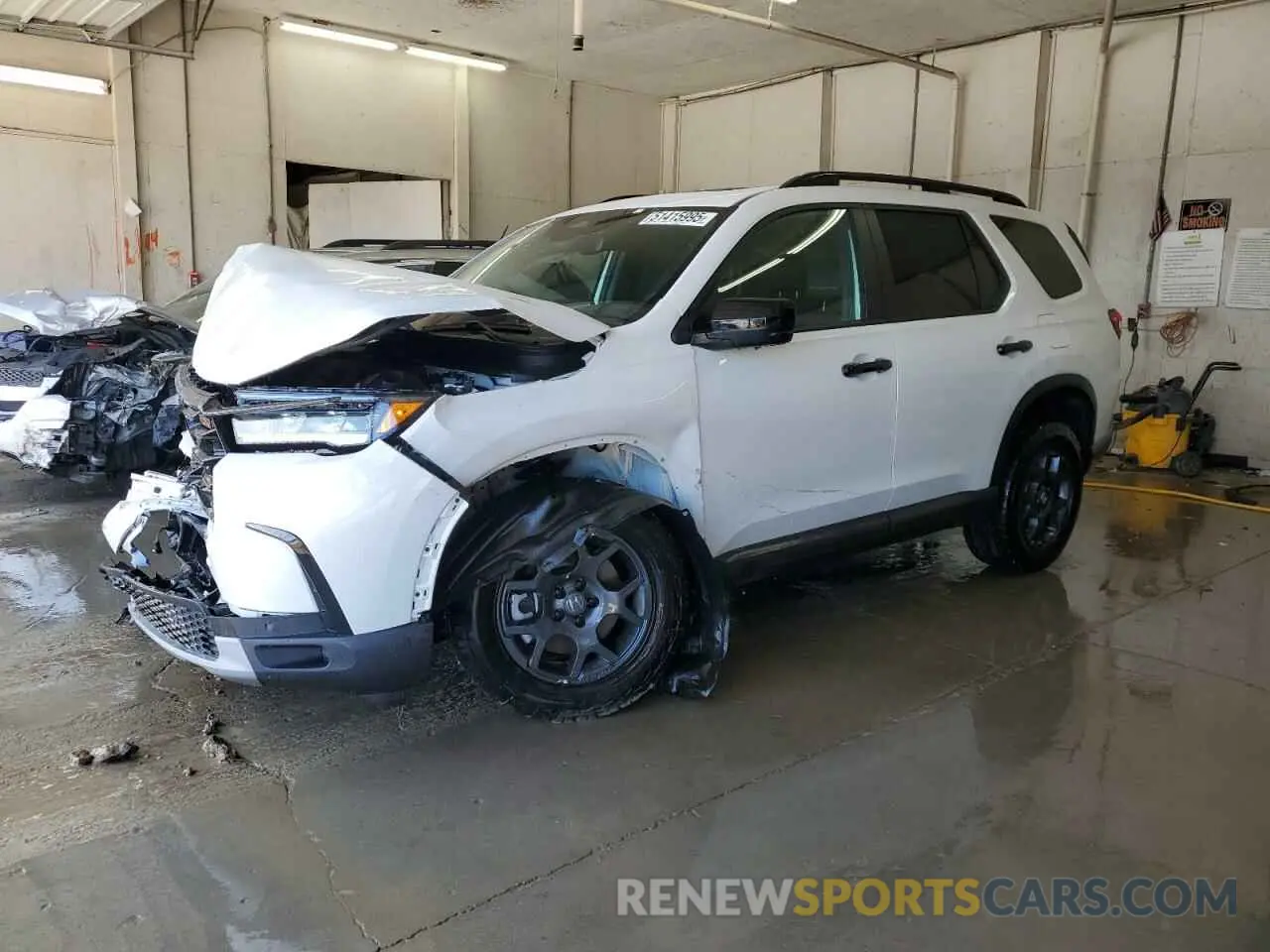 1 Photograph of a damaged car 5FNYG1H67SB094346 HONDA PILOT 2025