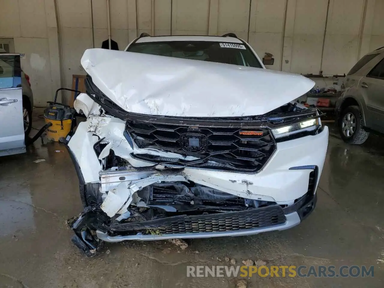 5 Photograph of a damaged car 5FNYG1H67SB094346 HONDA PILOT 2025