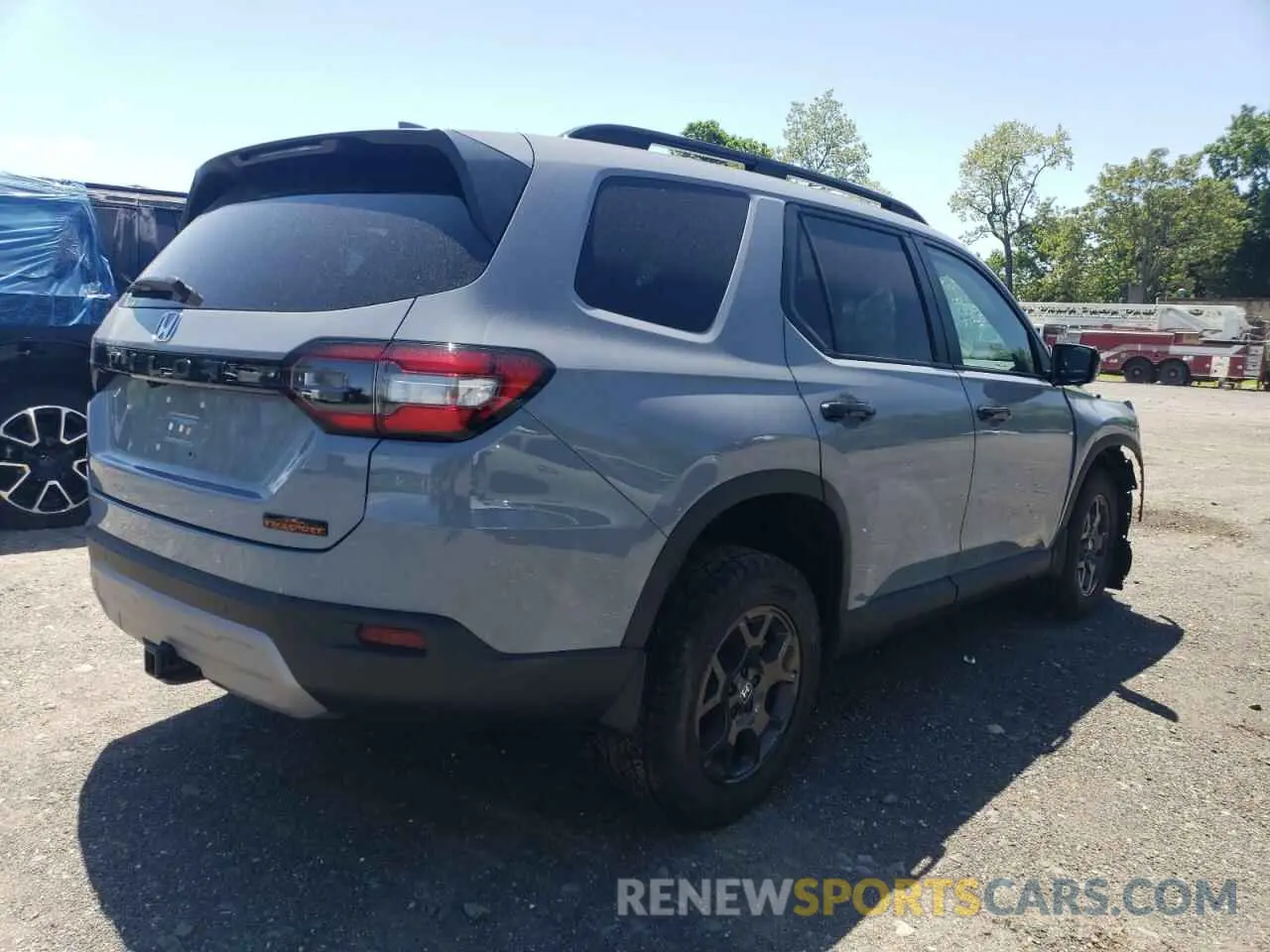 3 Photograph of a damaged car 5FNYG1H6XSB025148 HONDA PILOT 2025