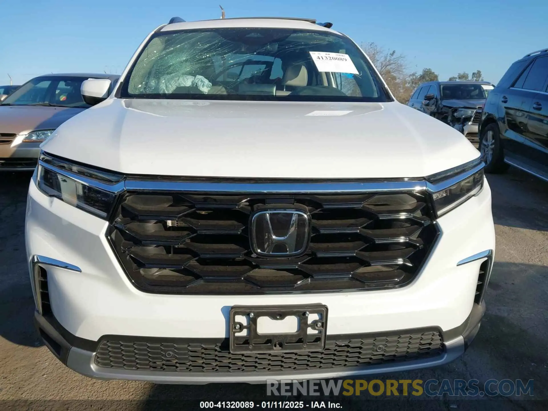 13 Photograph of a damaged car 5FNYG1H76SB010588 HONDA PILOT 2025