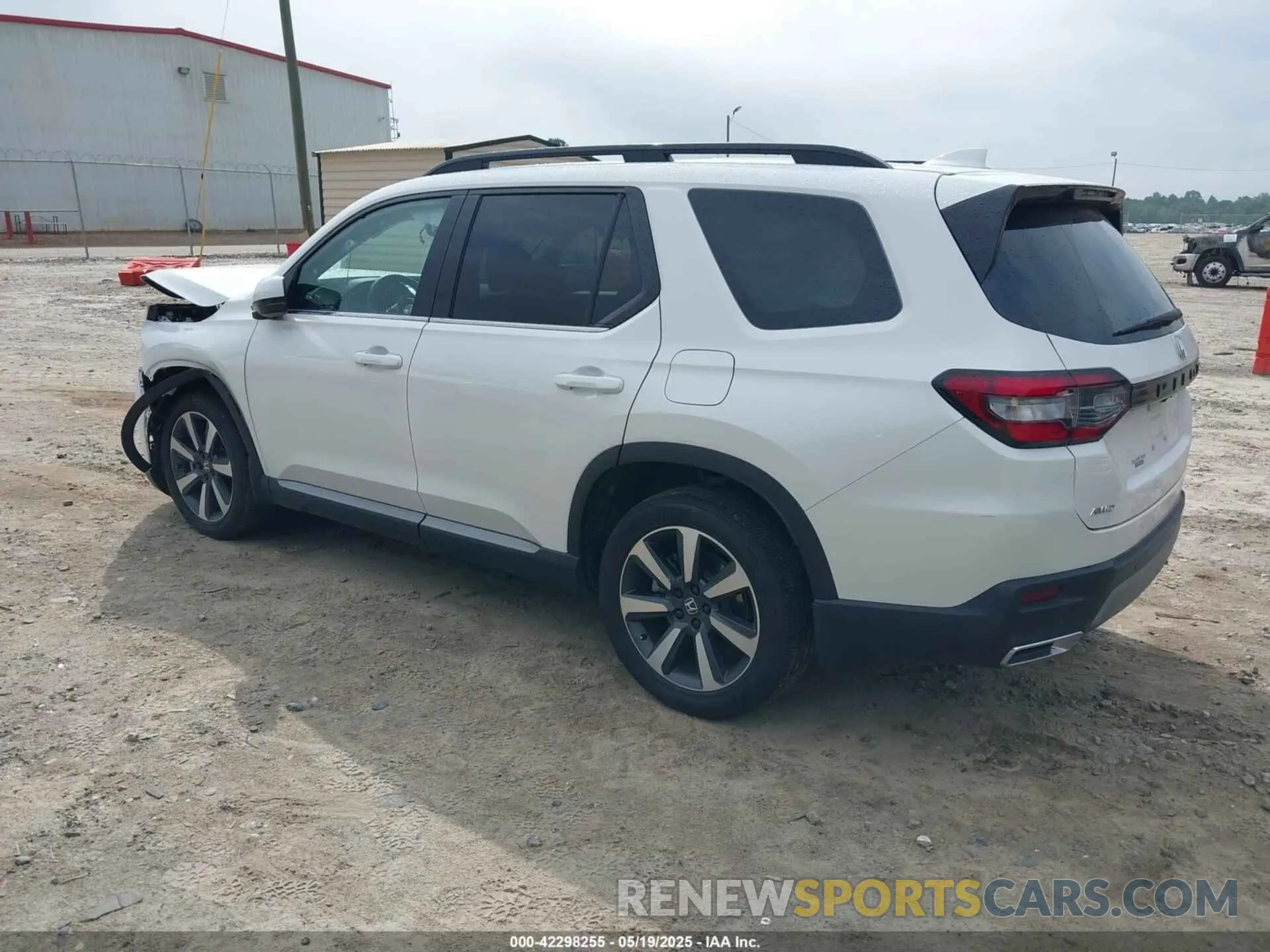 3 Photograph of a damaged car 5FNYG1H76SB095285 HONDA PILOT 2025
