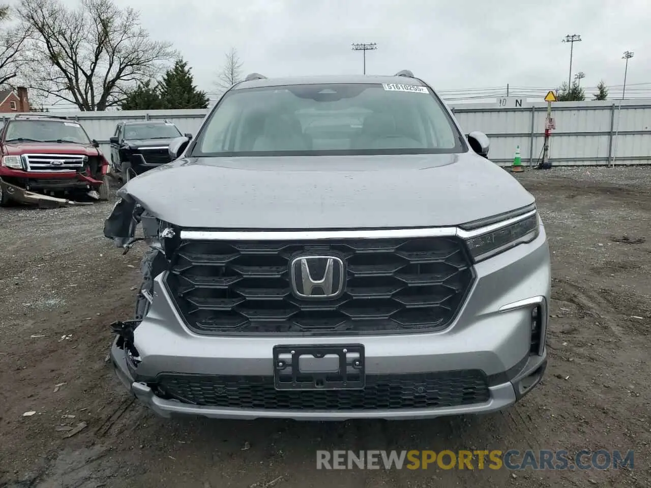 5 Photograph of a damaged car 5FNYG1H76SB100632 HONDA PILOT 2025