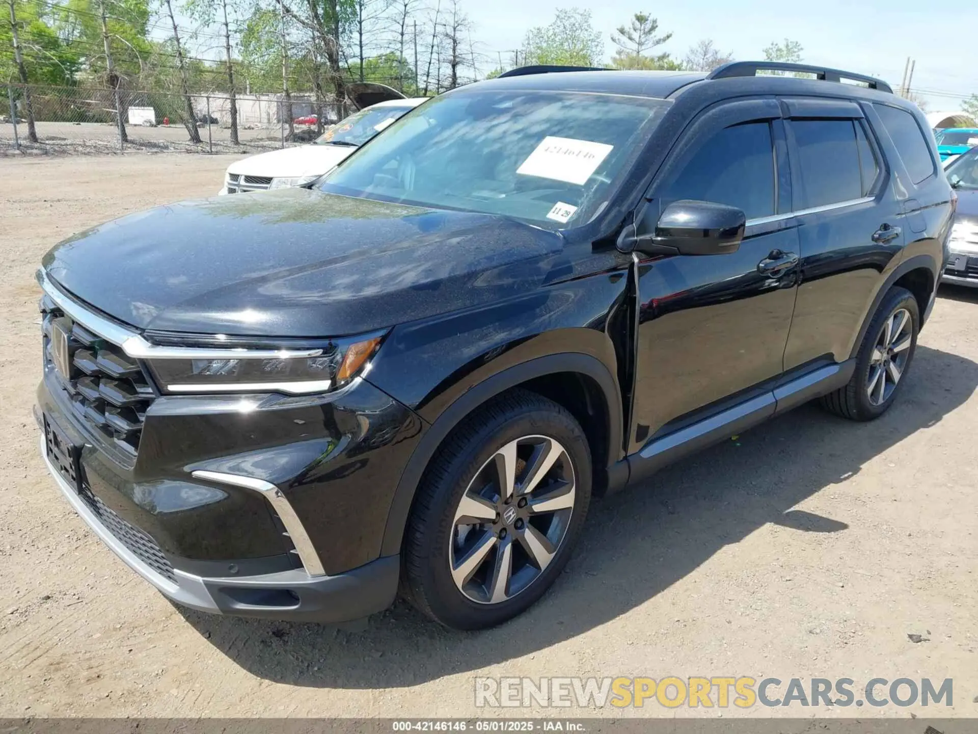 2 Photograph of a damaged car 5FNYG1H78SB076429 HONDA PILOT 2025