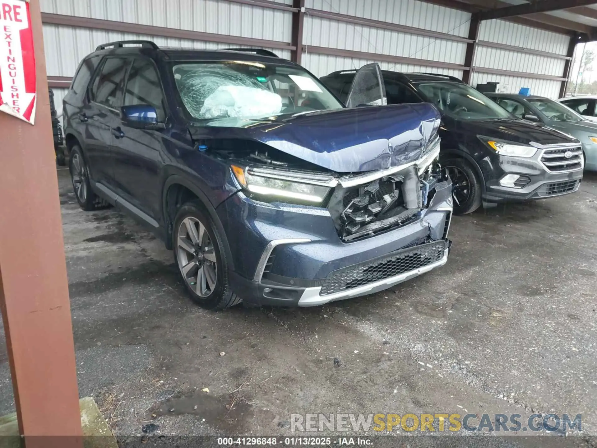 1 Photograph of a damaged car 5FNYG1H82SB020687 HONDA PILOT 2025