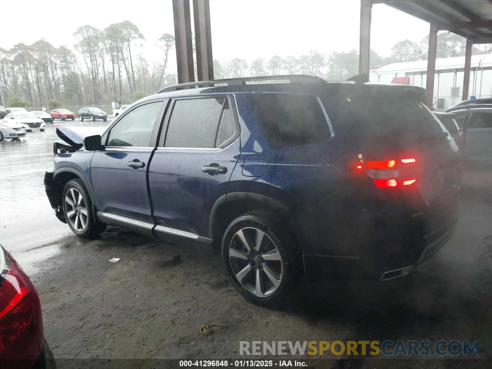 14 Photograph of a damaged car 5FNYG1H82SB020687 HONDA PILOT 2025