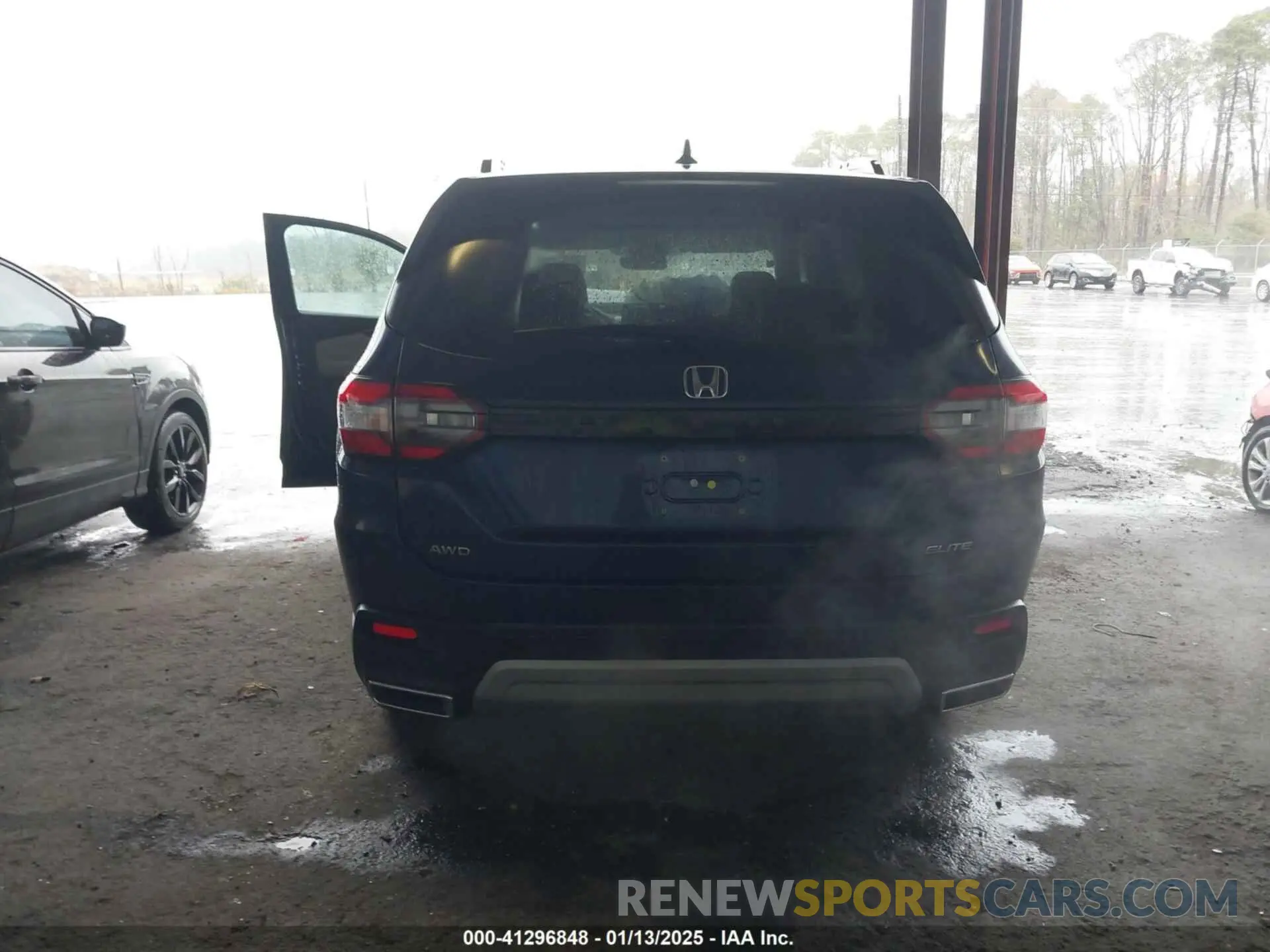 16 Photograph of a damaged car 5FNYG1H82SB020687 HONDA PILOT 2025