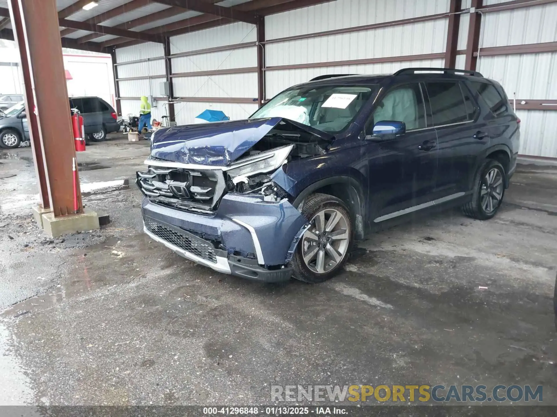 2 Photograph of a damaged car 5FNYG1H82SB020687 HONDA PILOT 2025