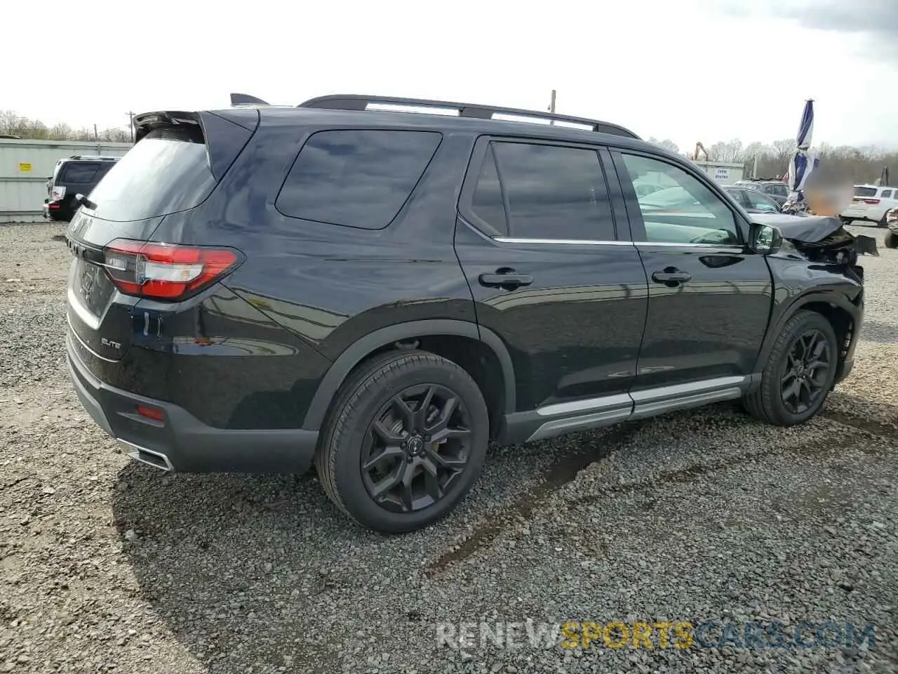 3 Photograph of a damaged car 5FNYG1H83SB028135 HONDA PILOT 2025