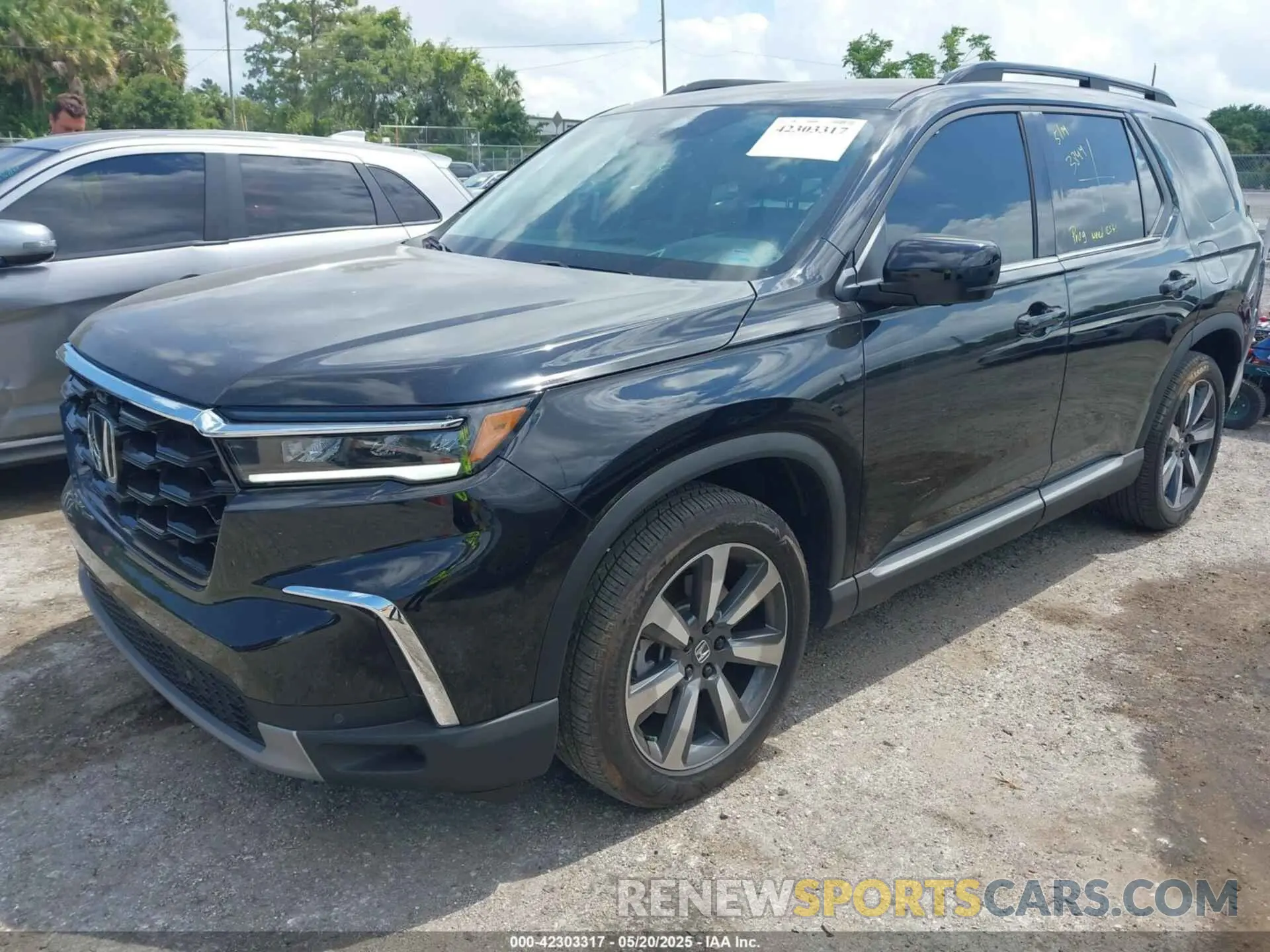 2 Photograph of a damaged car 5FNYG1H83SB039166 HONDA PILOT 2025