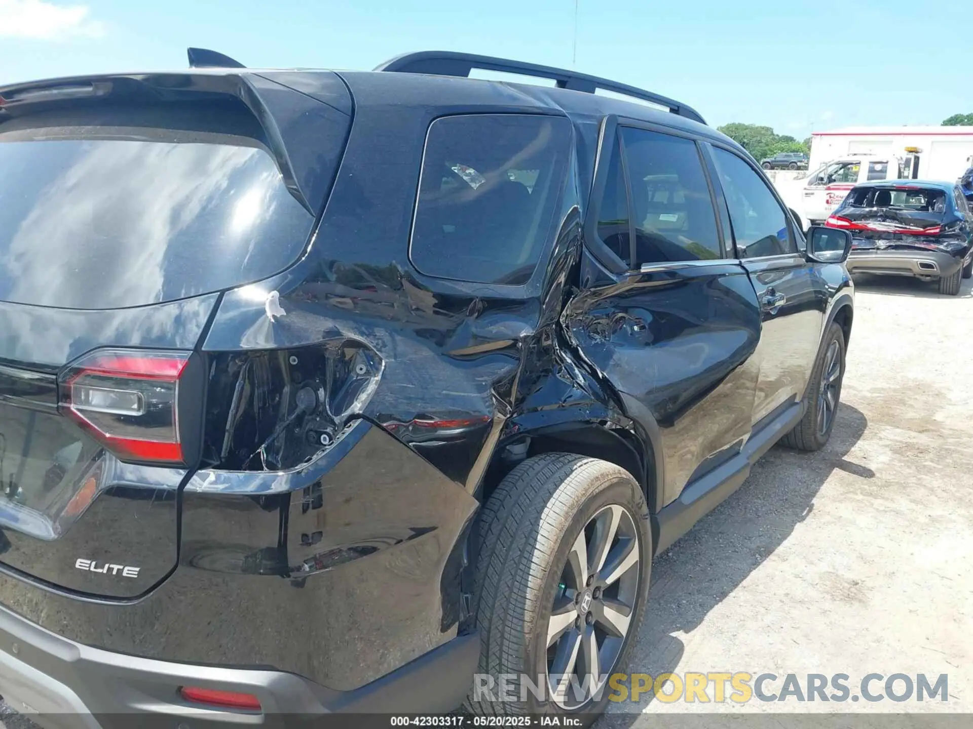 6 Photograph of a damaged car 5FNYG1H83SB039166 HONDA PILOT 2025