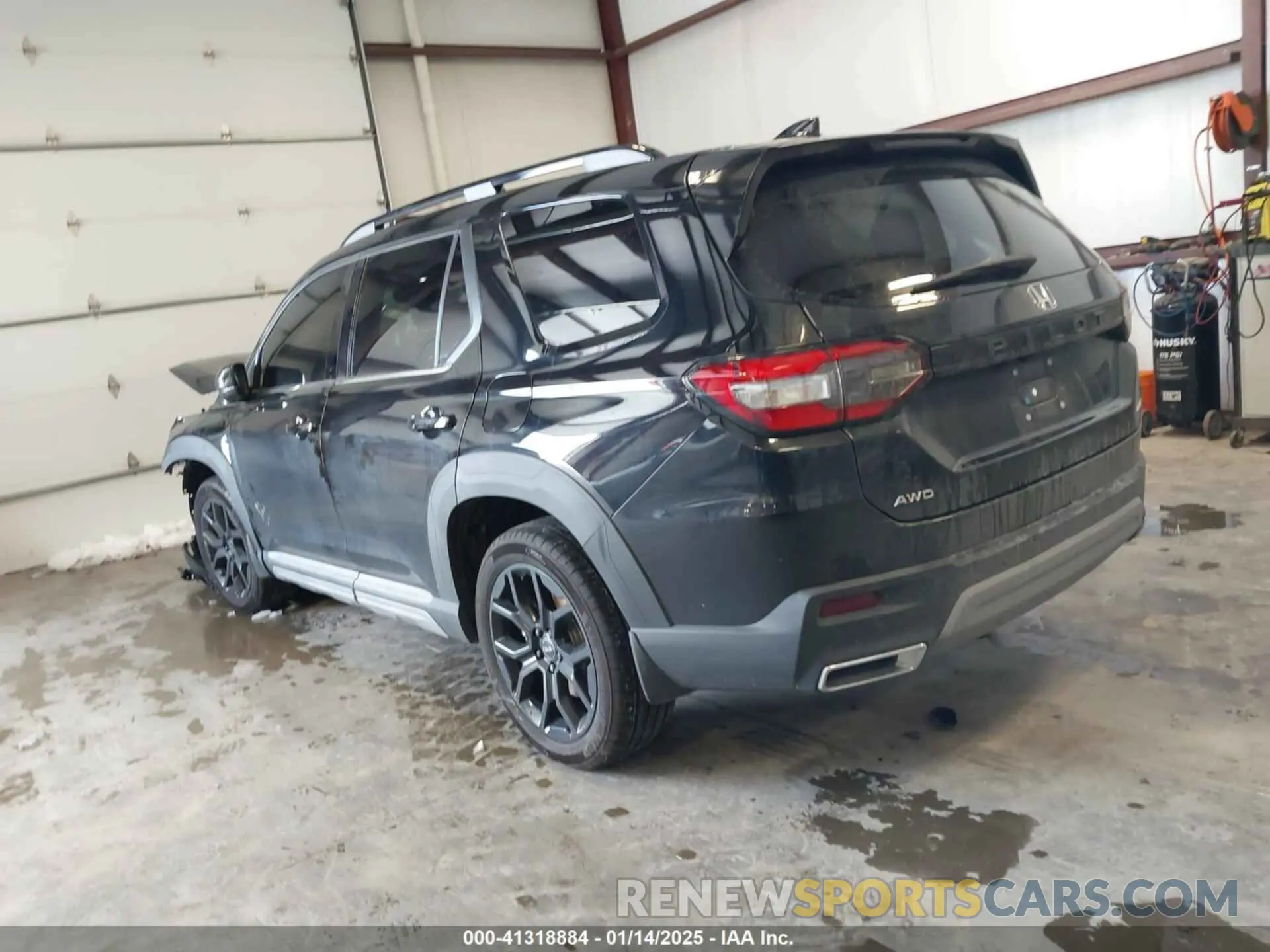 3 Photograph of a damaged car 5FNYG1H84SB036390 HONDA PILOT 2025