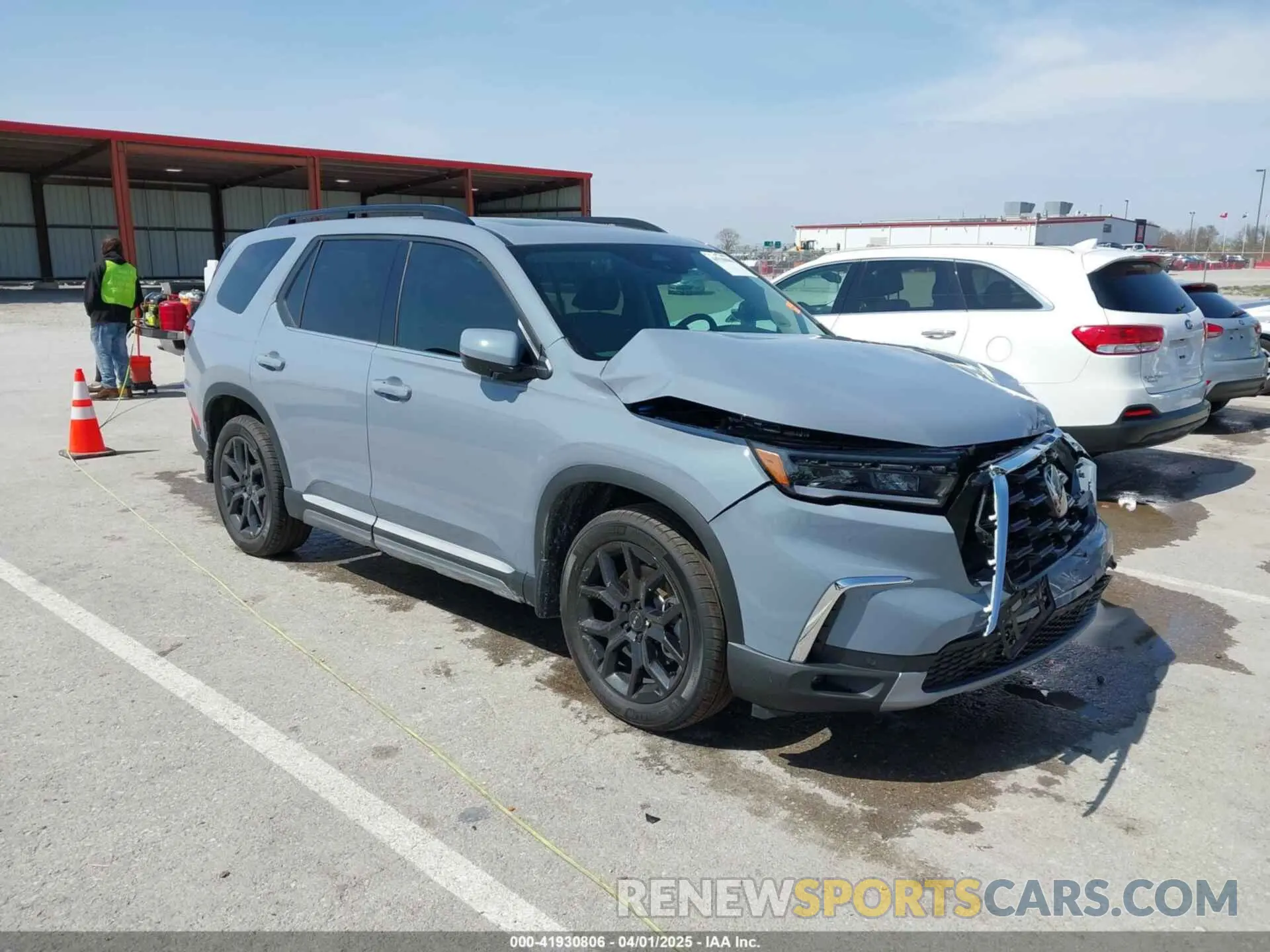 1 Photograph of a damaged car 5FNYG1H85SB003933 HONDA PILOT 2025