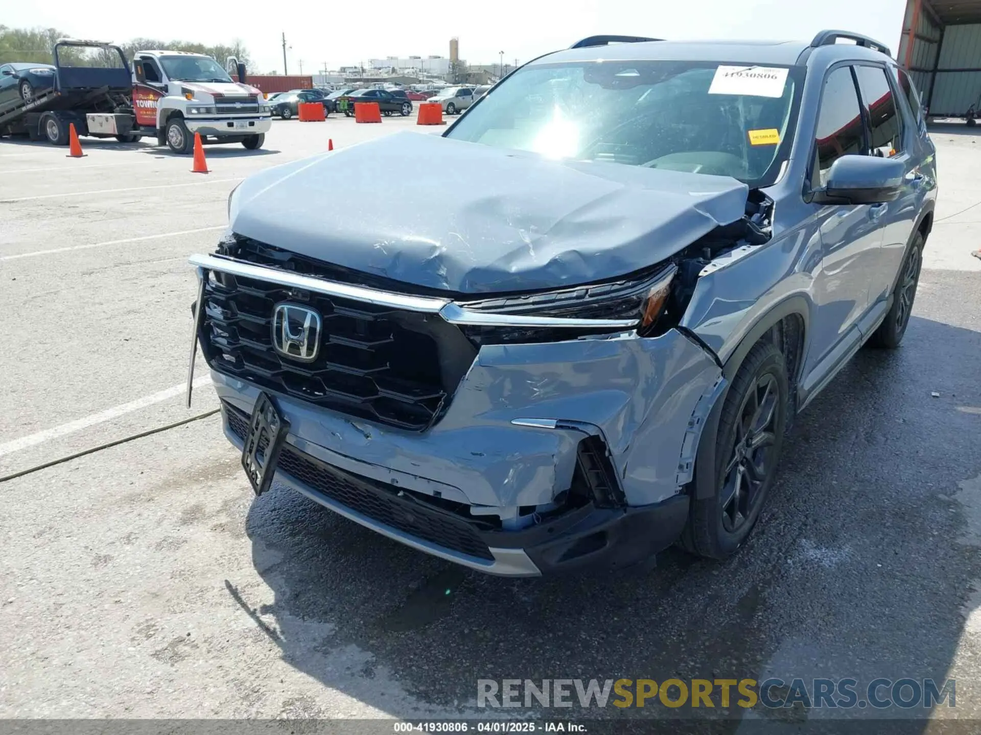 6 Photograph of a damaged car 5FNYG1H85SB003933 HONDA PILOT 2025