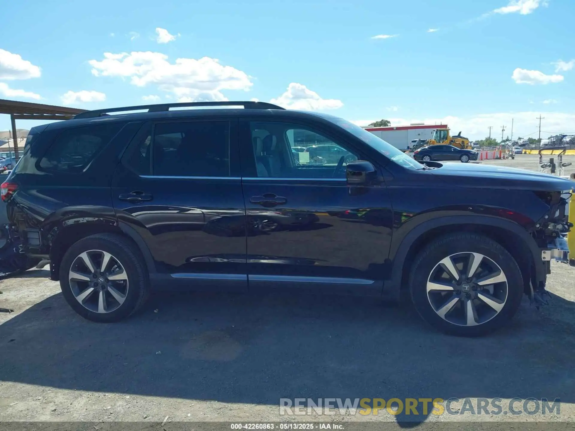 14 Photograph of a damaged car 5FNYG1H86SB005190 HONDA PILOT 2025