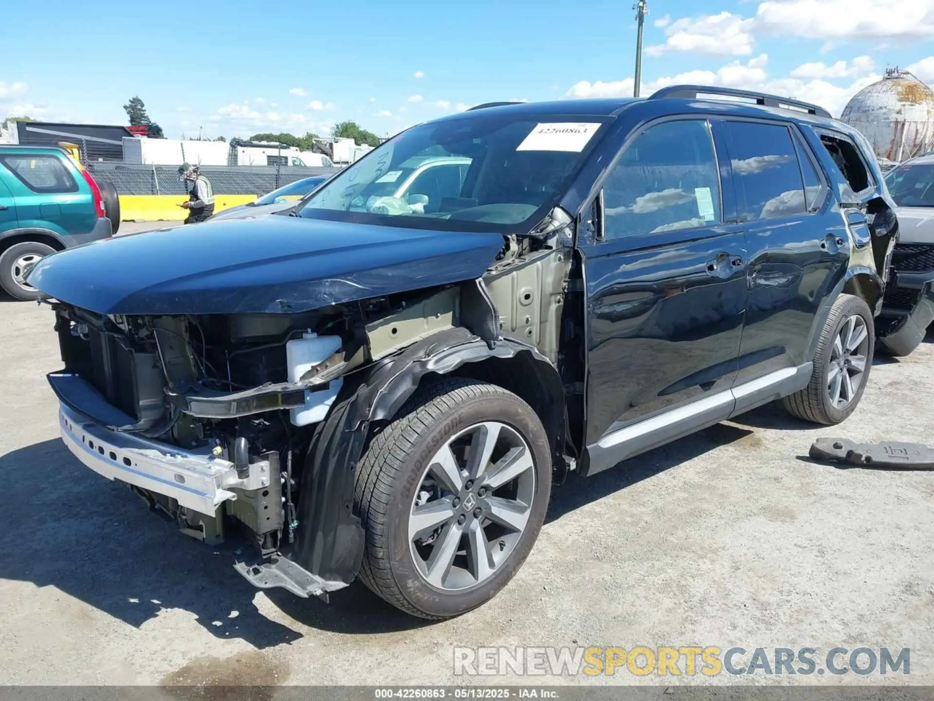 2 Photograph of a damaged car 5FNYG1H86SB005190 HONDA PILOT 2025