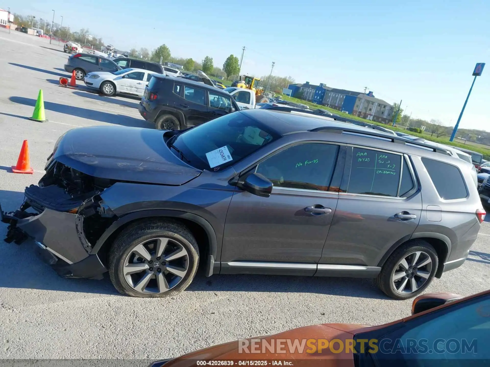 14 Photograph of a damaged car 5FNYG1H86SB043860 HONDA PILOT 2025