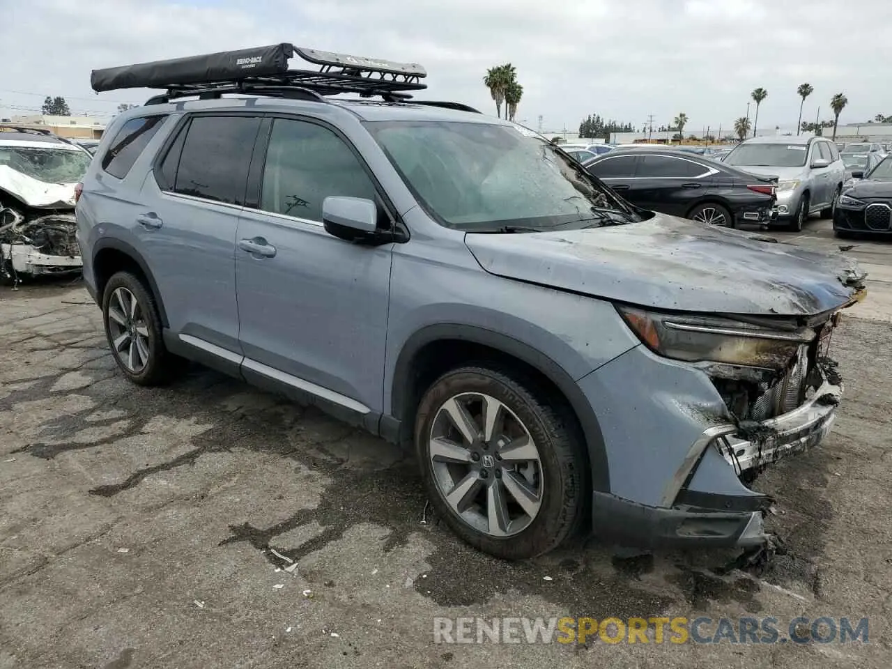 4 Photograph of a damaged car 5FNYG1H87SB003996 HONDA PILOT 2025