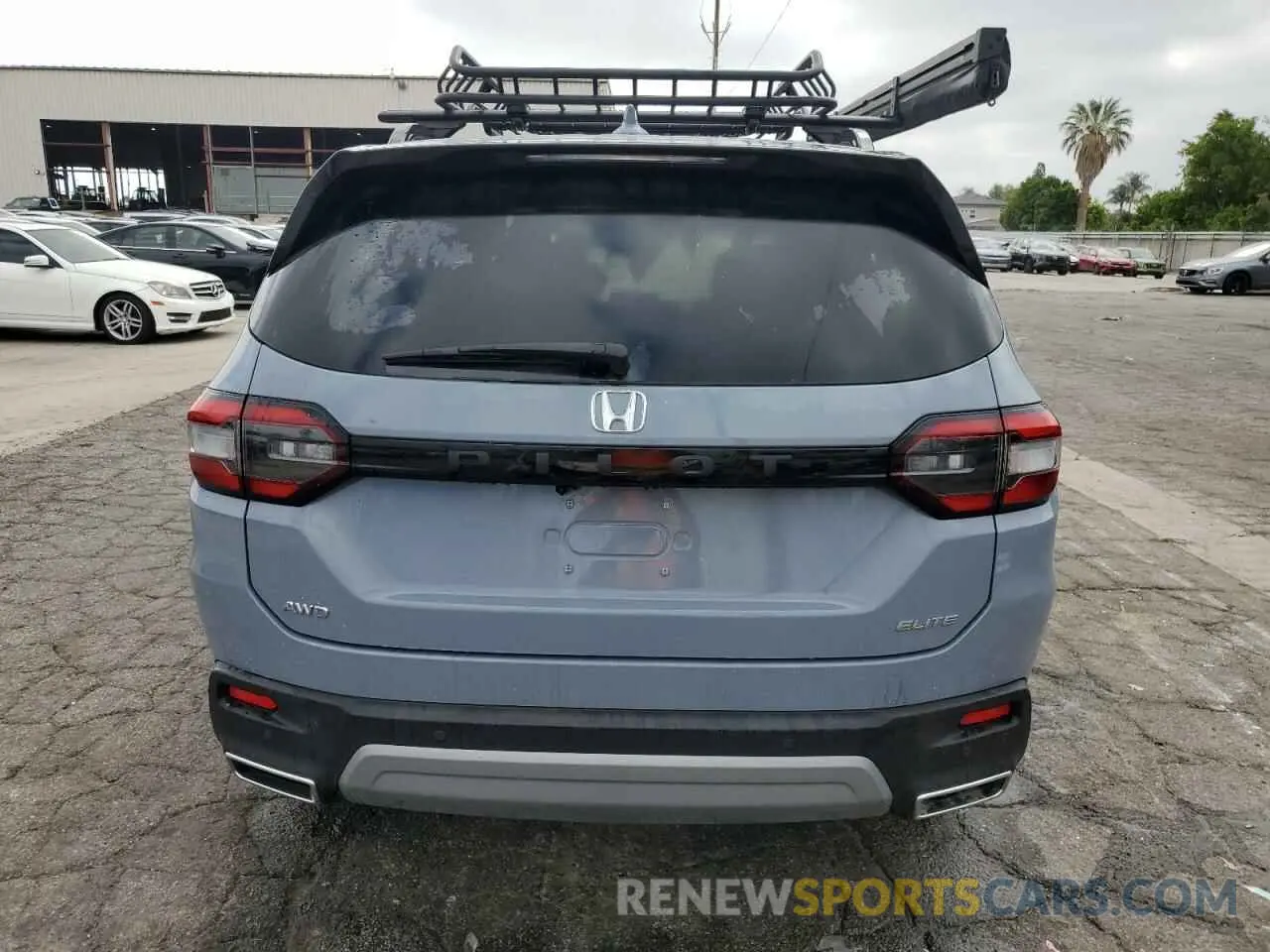 6 Photograph of a damaged car 5FNYG1H87SB003996 HONDA PILOT 2025