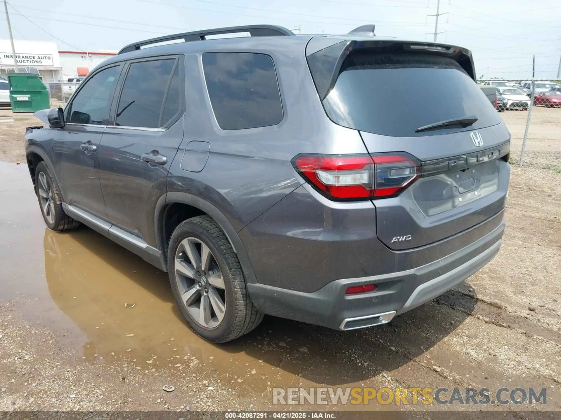 3 Photograph of a damaged car 5FNYG1H88SB070302 HONDA PILOT 2025