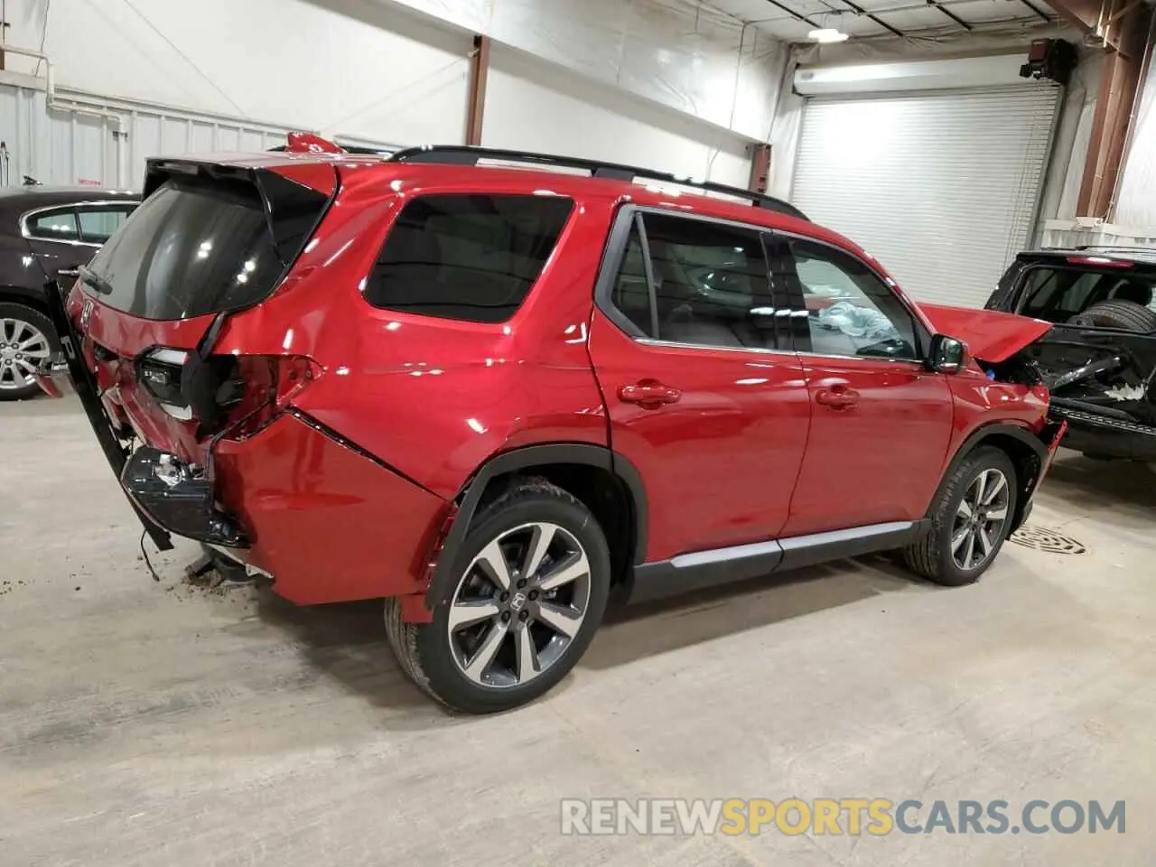 3 Photograph of a damaged car 5FNYG1H88SB111737 HONDA PILOT 2025
