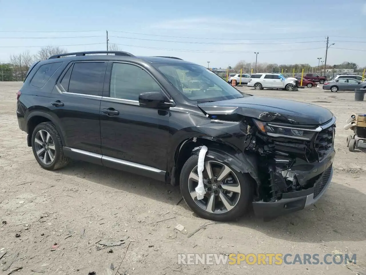 4 Photograph of a damaged car 5FNYG1H89SB114808 HONDA PILOT 2025