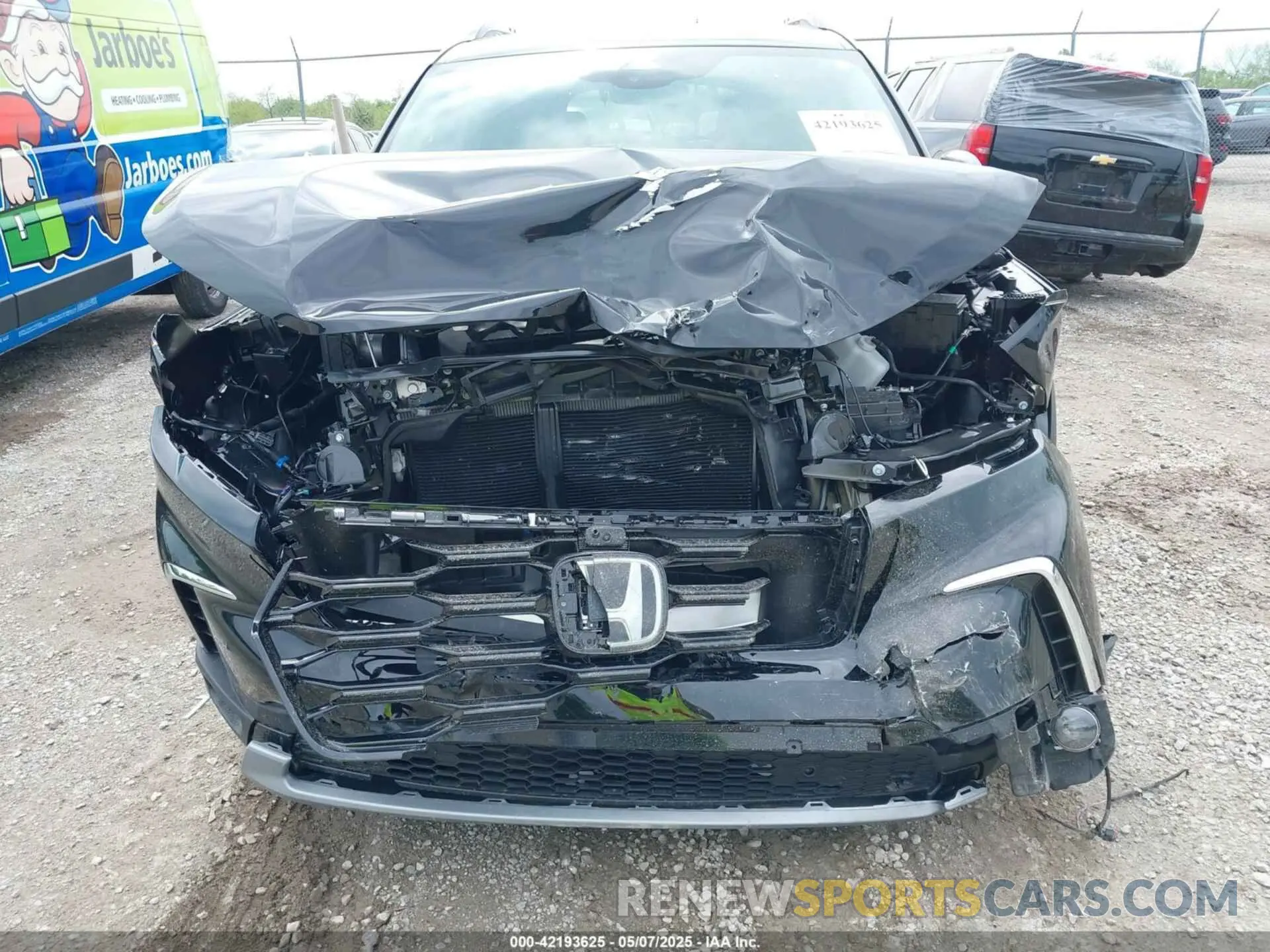 6 Photograph of a damaged car 5FNYG1H8XSB055591 HONDA PILOT 2025