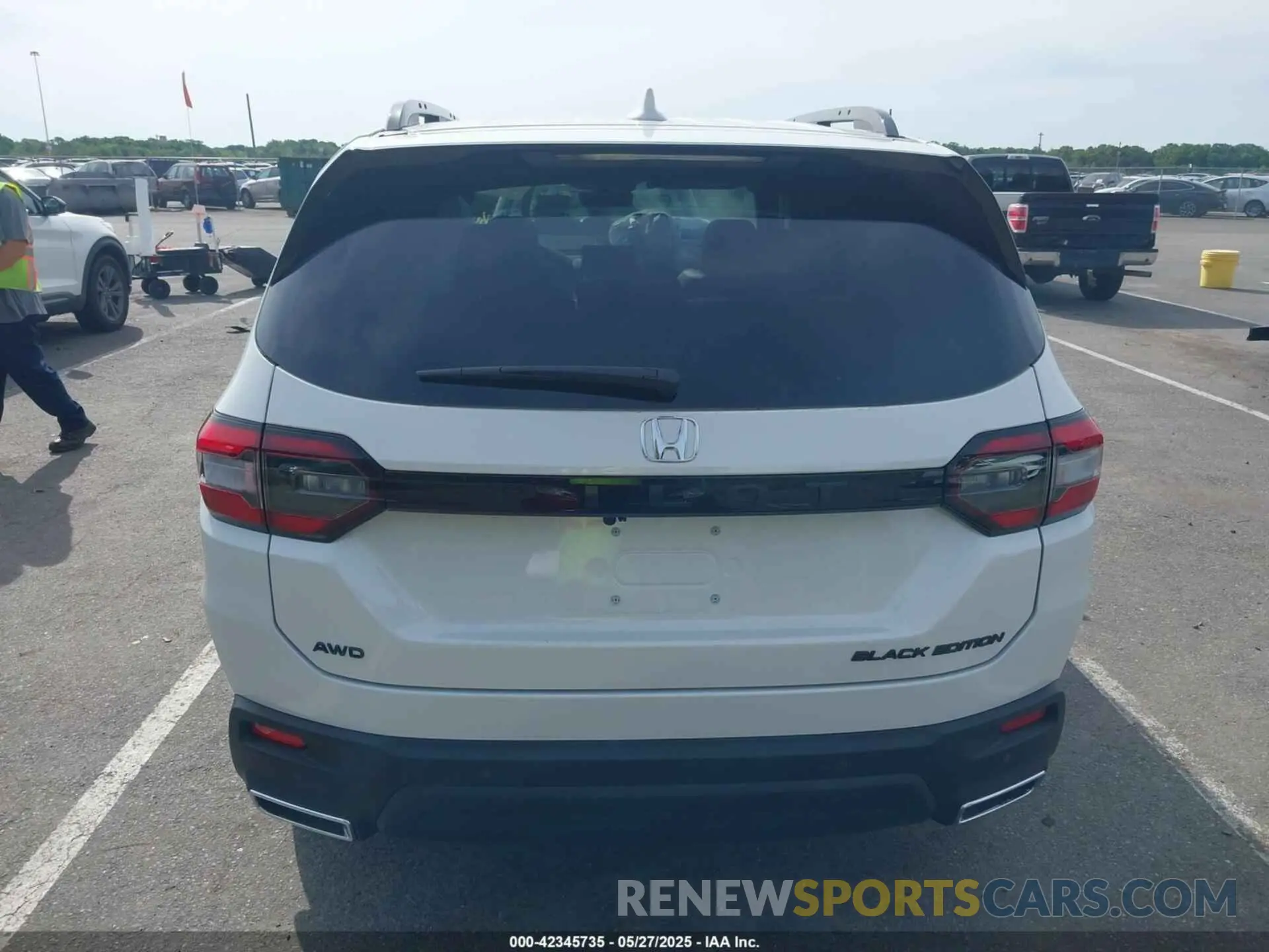 16 Photograph of a damaged car 5FNYG1H90SB128783 HONDA PILOT 2025