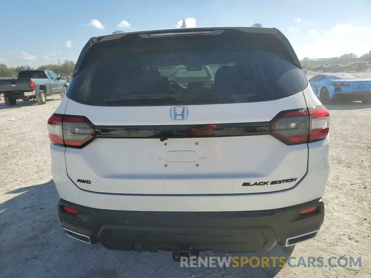 6 Photograph of a damaged car 5FNYG1H93SB083838 HONDA PILOT 2025