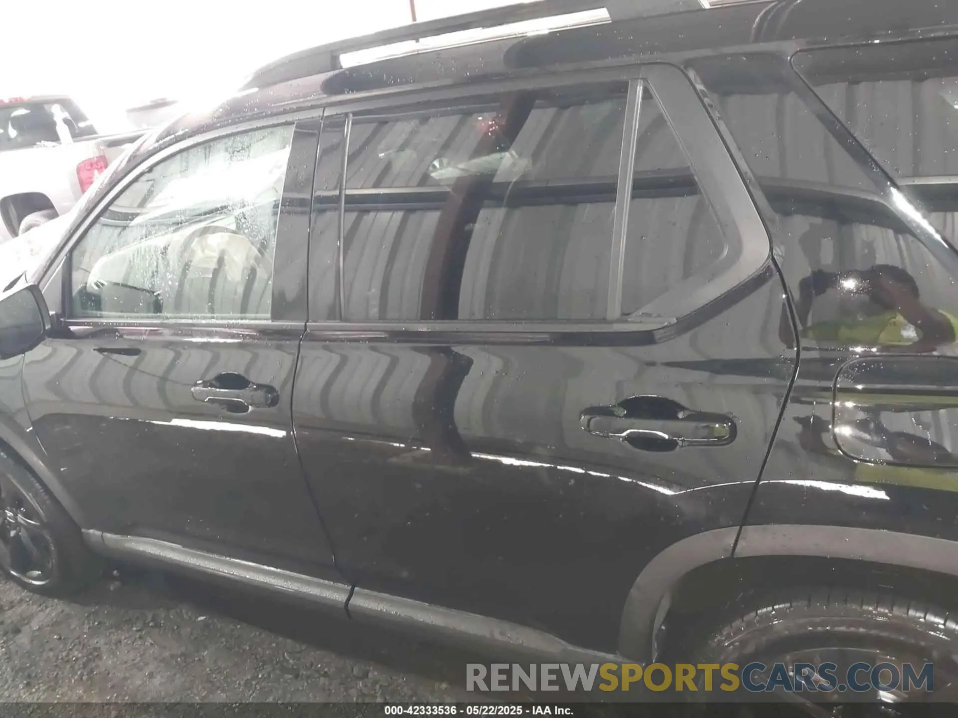 14 Photograph of a damaged car 5FNYG1H95SB082691 HONDA PILOT 2025