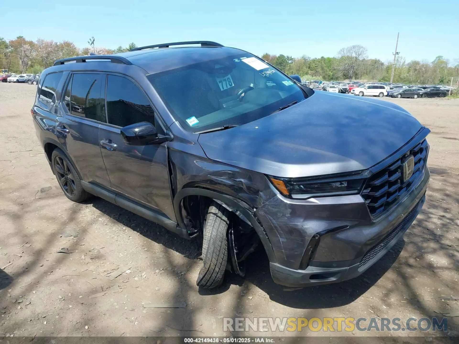 1 Photograph of a damaged car 5FNYG1H9XSB035043 HONDA PILOT 2025